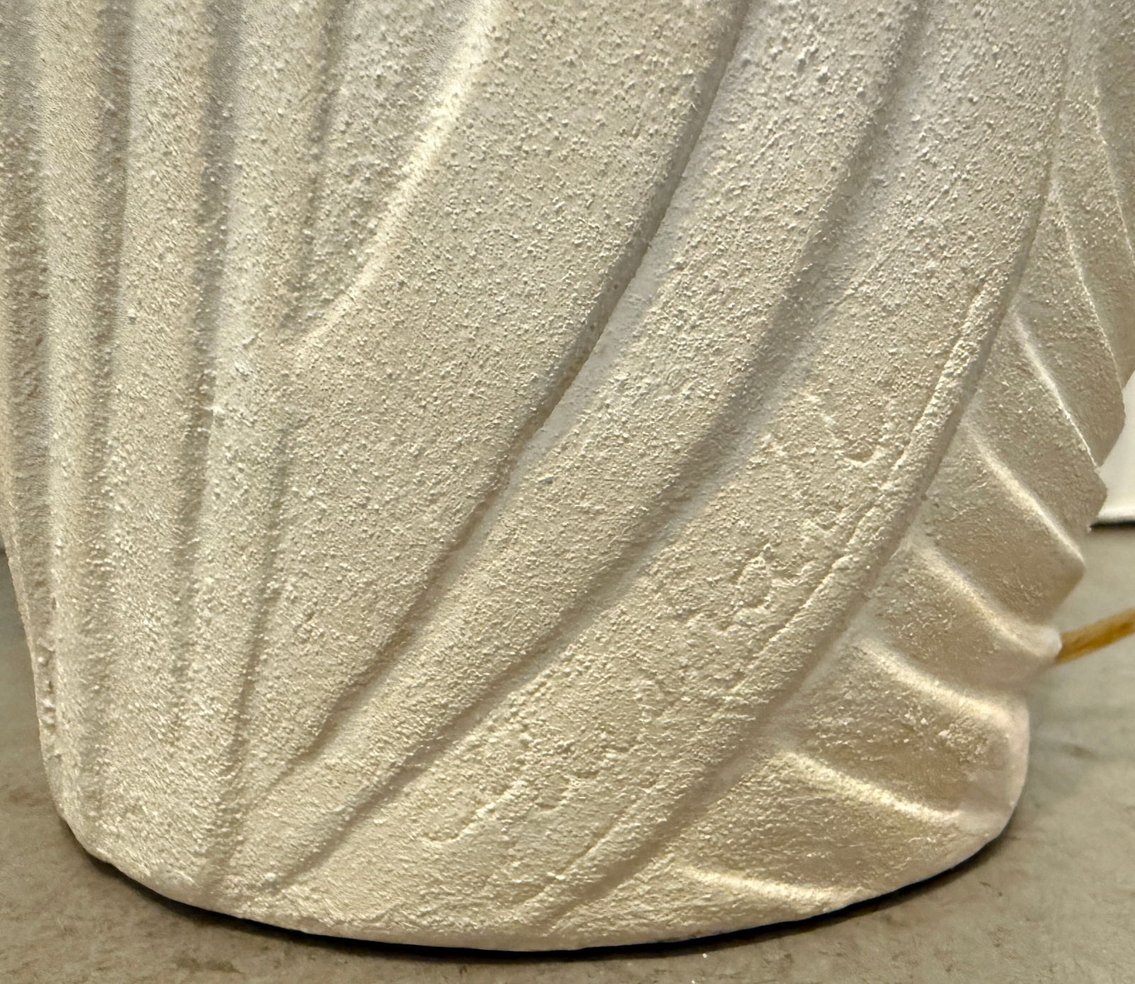 Tall Pair of Plaster Table Lamps With Relief Herons and Leaves From 80's - 9