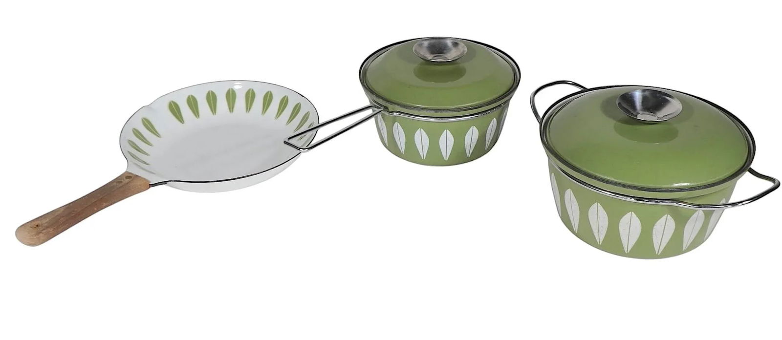 Mid 20th Century Catherineholm Lotus Pattern Cookware in Avocado and White Enamel- Set of 3 - 8