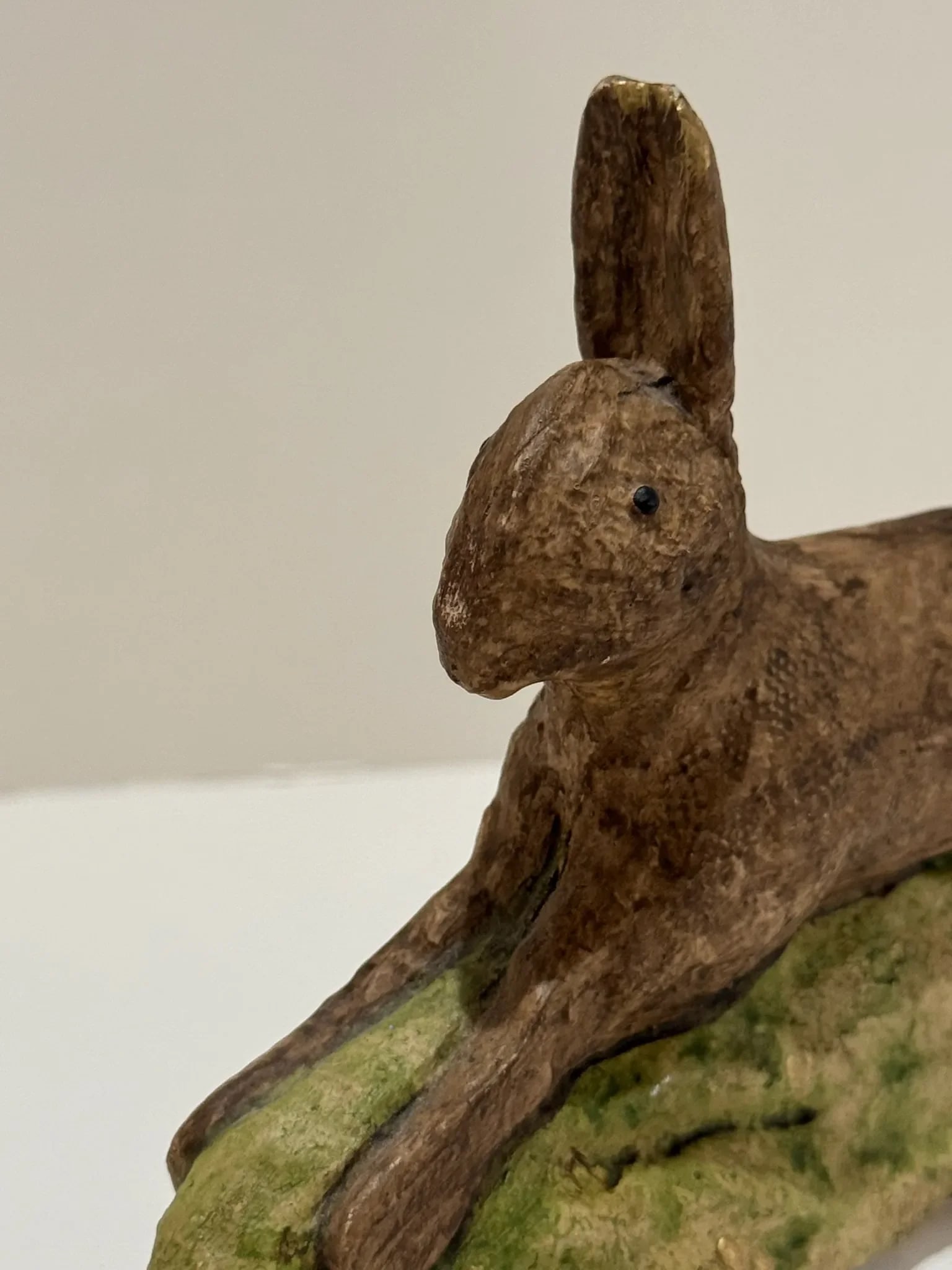 Debbie Thibault "Leaping Bunny" Folk Art Rabbit Figurine – Signed & Dated - 3