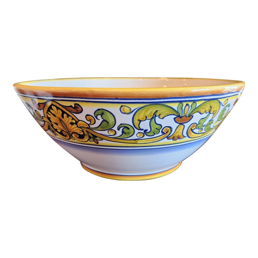 Deruta Serving Bowl: Highly decorative and detailed Italian ceramic serving bowl. Condition: Alterations: Original Design Modified Imperfections: Some Imperfections Condition Notes: Great condition Dimensions: Height: