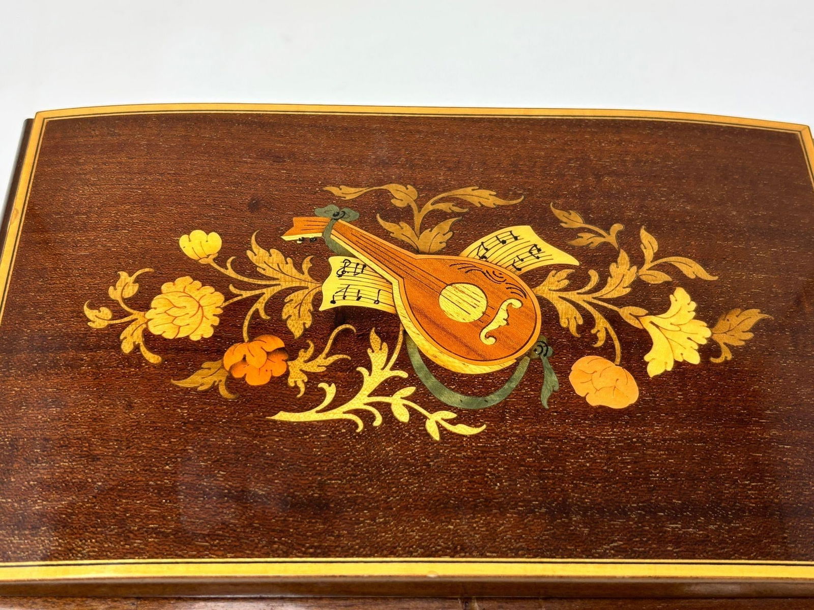 Vintage Jewelry Music Box Made in Italy by Reuge - 4