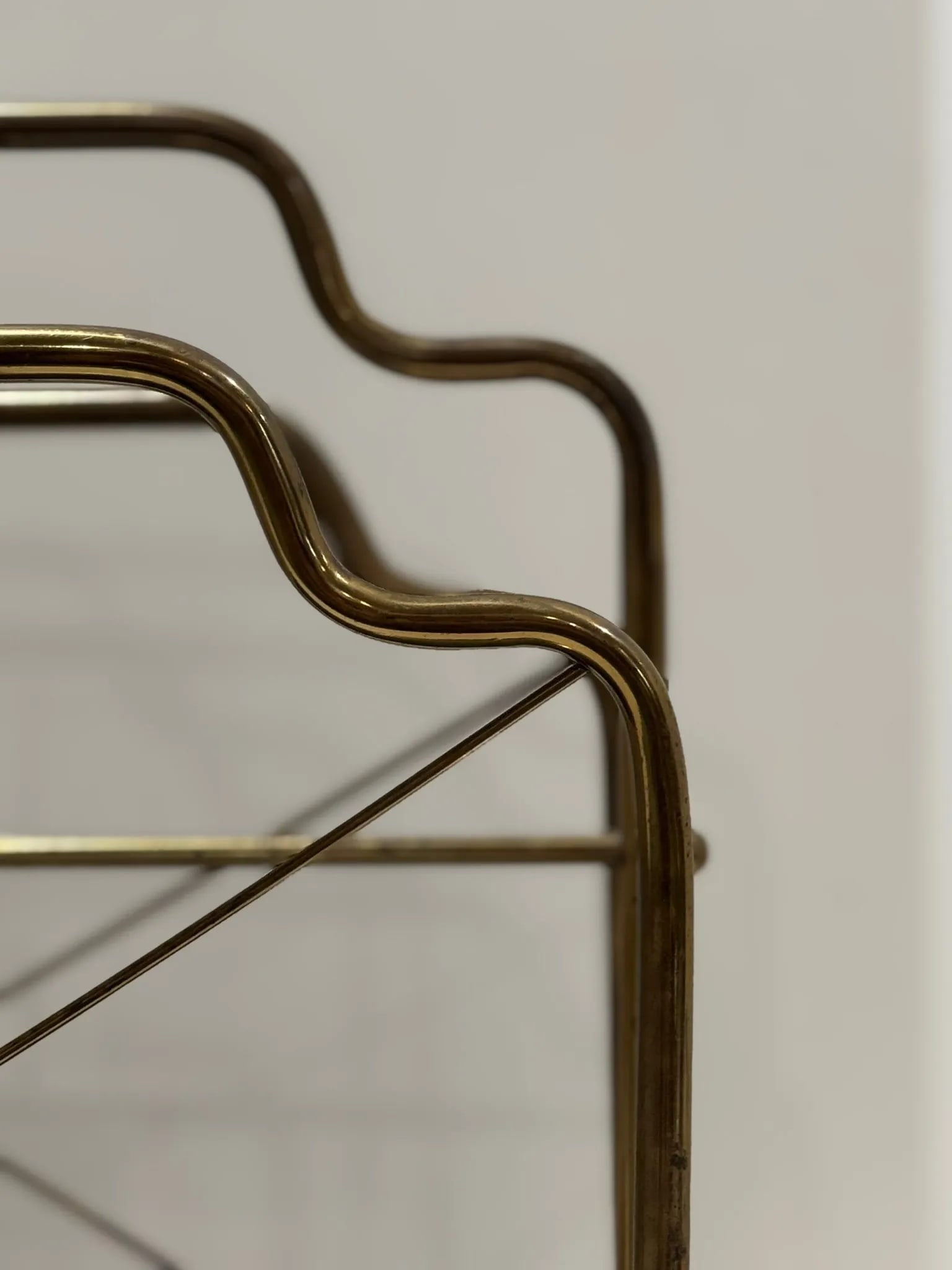 Vintage Glo-Mar Brass and Ebonized Wood Regency Magazine Rack - 4