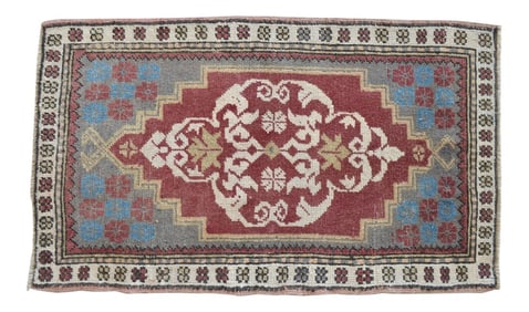 Distressed Low Pile Turkish Yastik Petite Rug Hand Knotted Faded Mat - 24"³ X 41"³