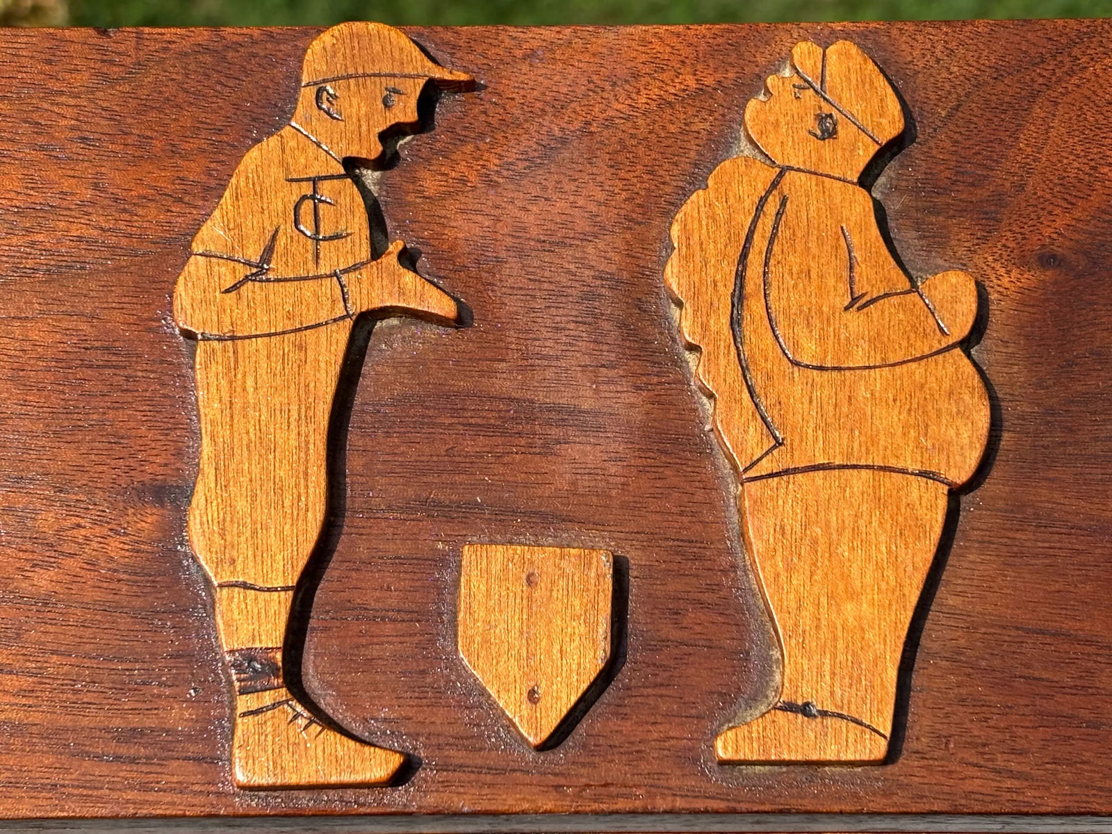 Mid- 20th C. Hand Hewn Burl Wood Valet Box With Baseball Imagery - 3