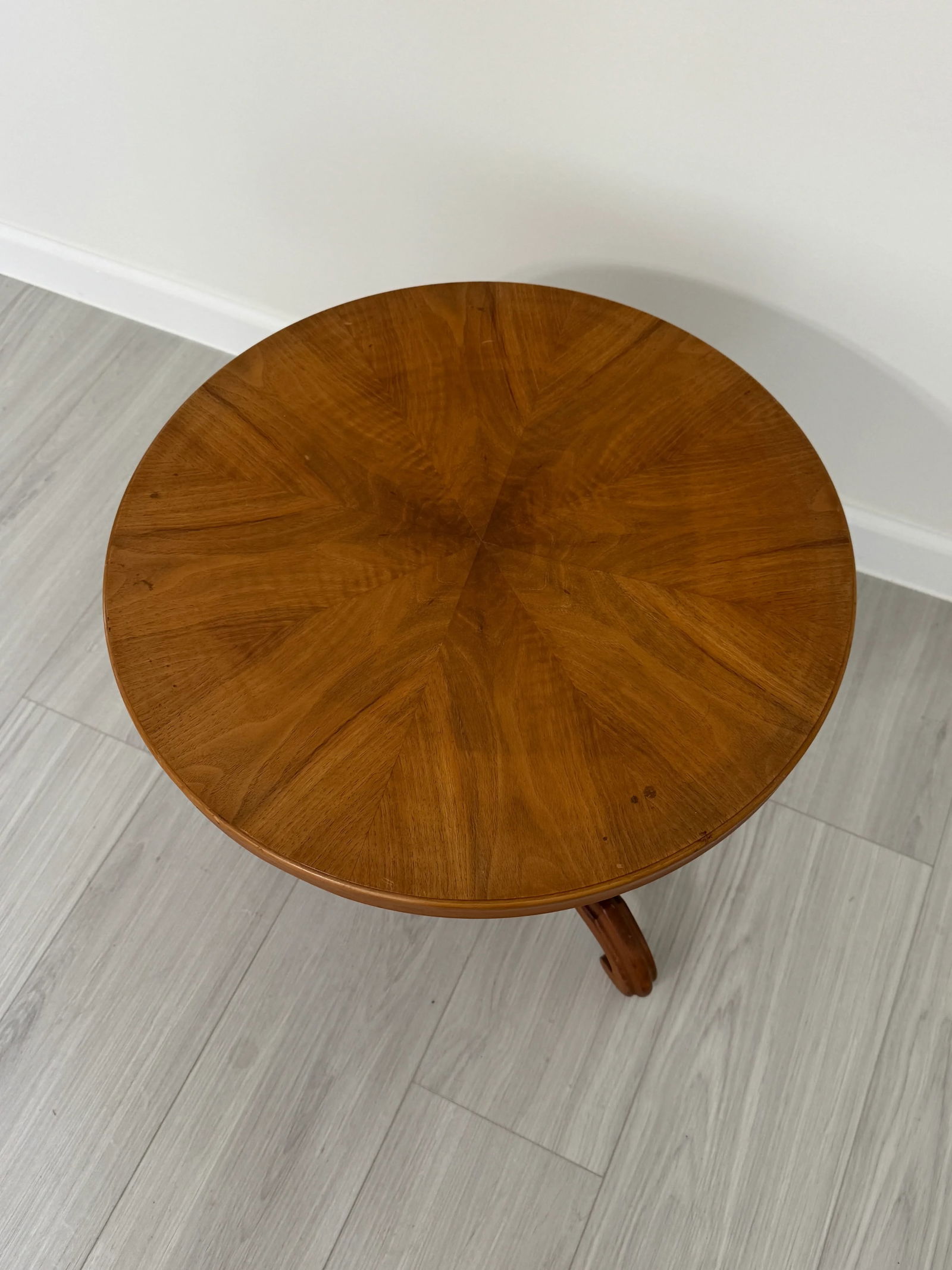 Antique Victorian Pedestal Parlor Side Table - 2