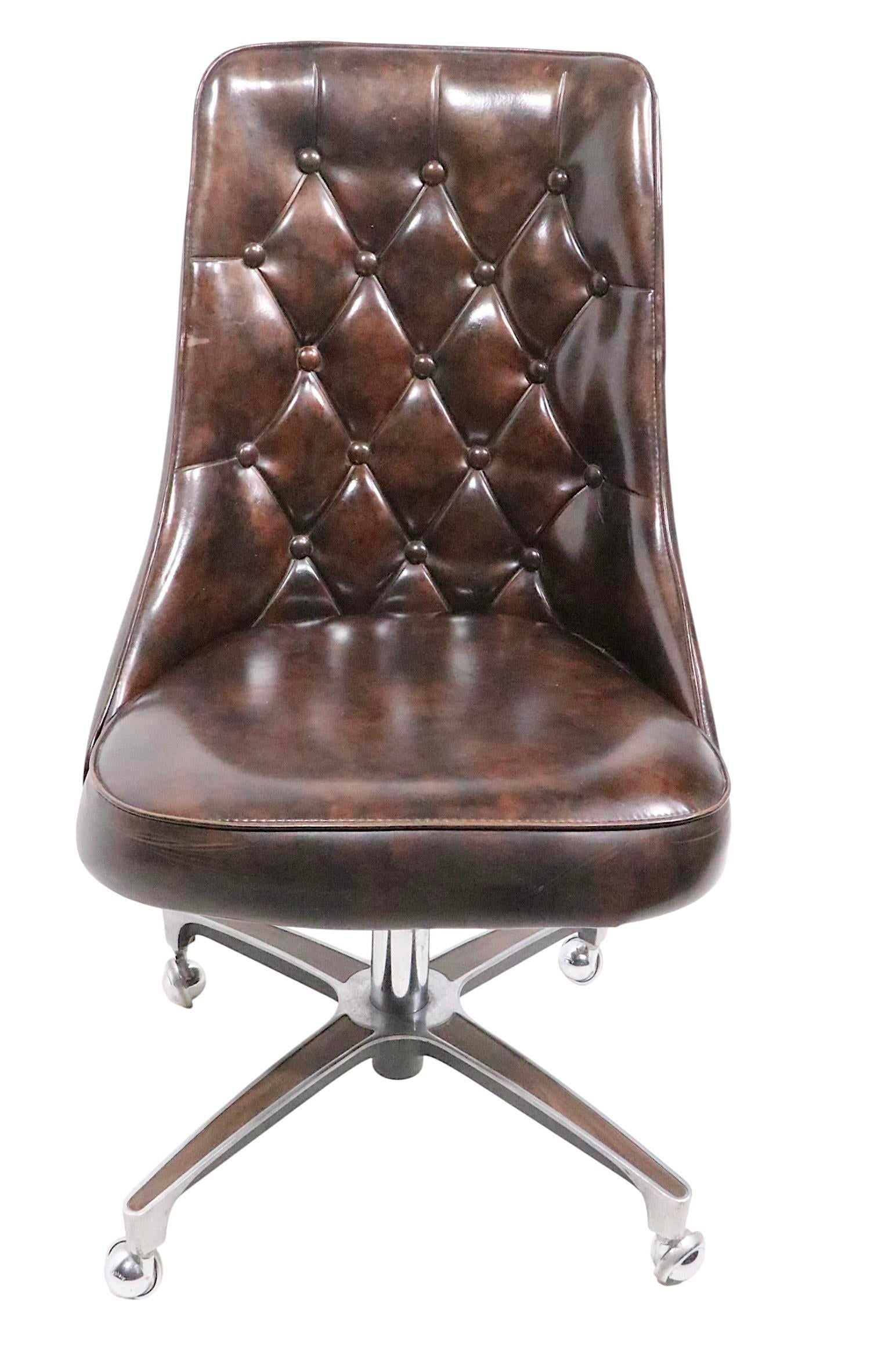 Mod Mid Century Space Age Swivel Chair by Chromcraft, Circa 1970's - 5