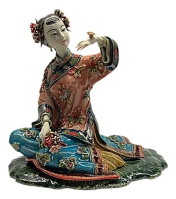 Chinese Porcelain Qing Style Dressing Garden Butterfly Lady Figure
