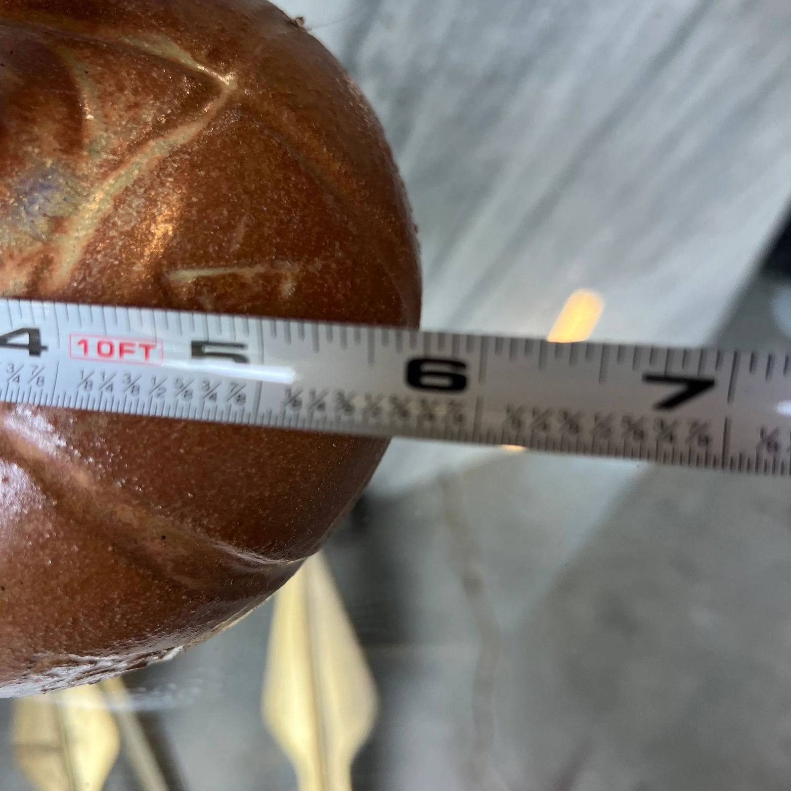 Small 1990s Brown Ceramic Boho Chic Vase, Signed by the Artist - 4