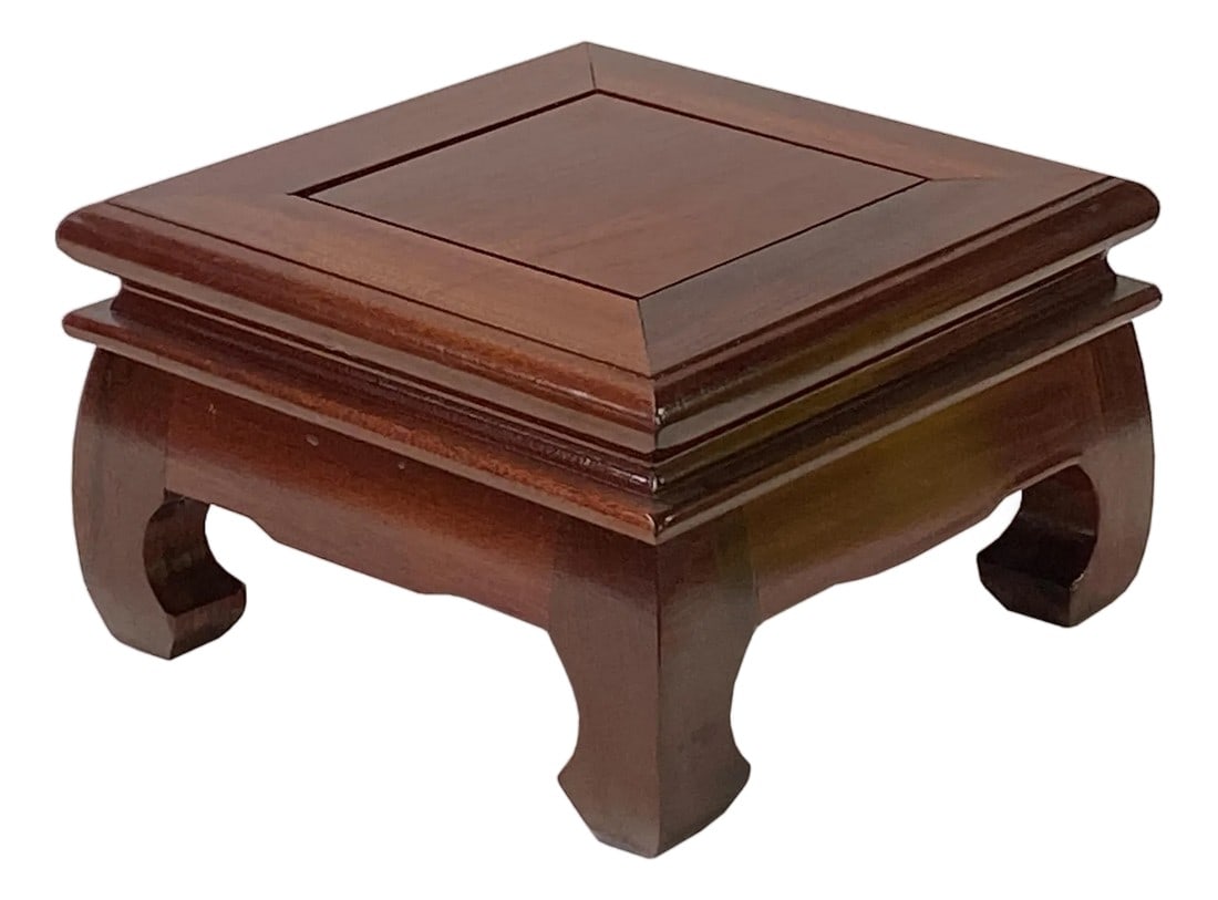 5" Light Brown Curve Legs Square Wood Display Stand Riser: Elevate your treasured items with this exquisite display stand. Crafted from a mid-brown wood with a rich, glossy finish, its classic design features a square top and elegant, curved legs. This