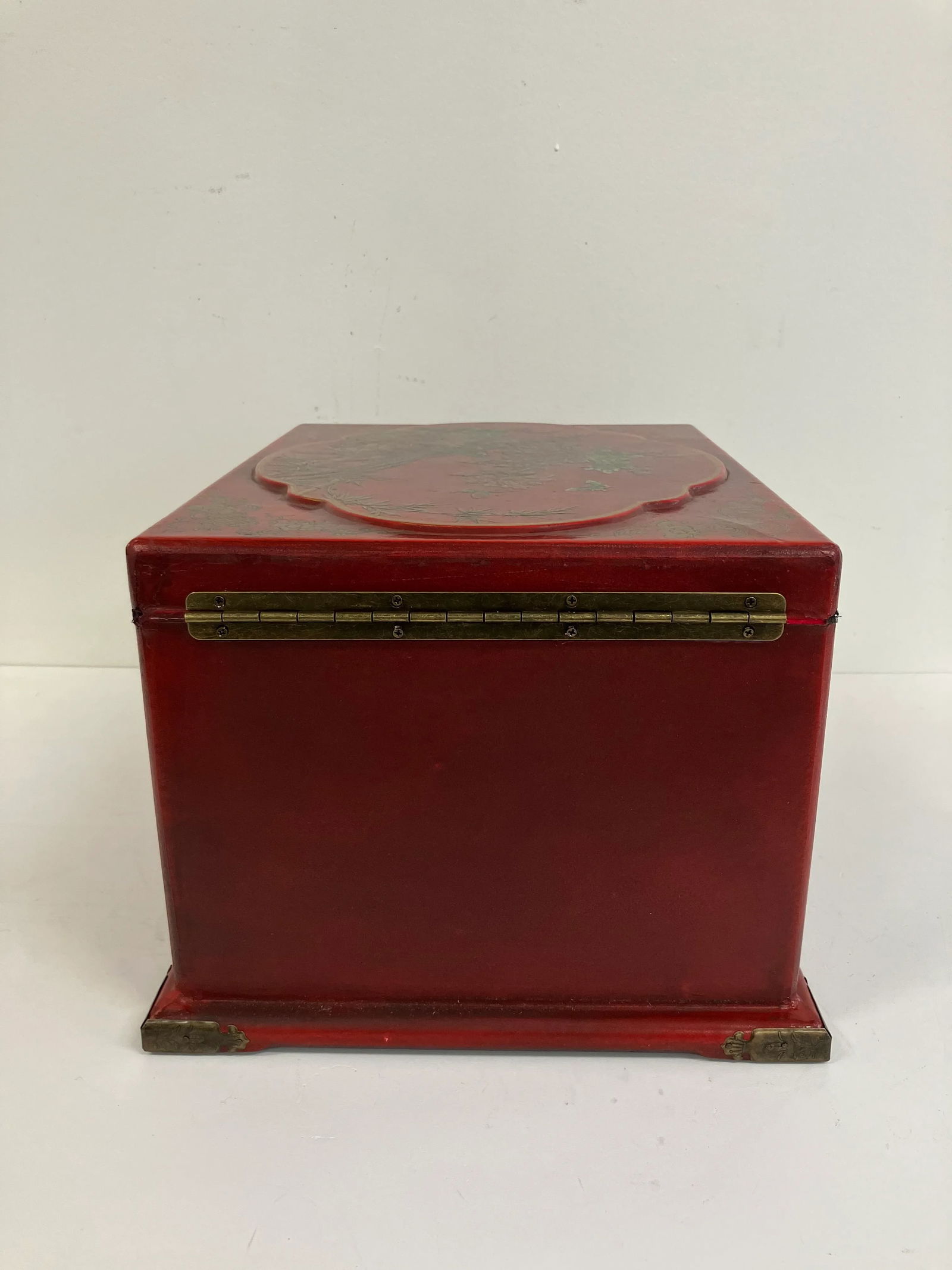 Vintage Red Chinese Scholar's Lacquer Storage Box with Calligraphy Interior - 5