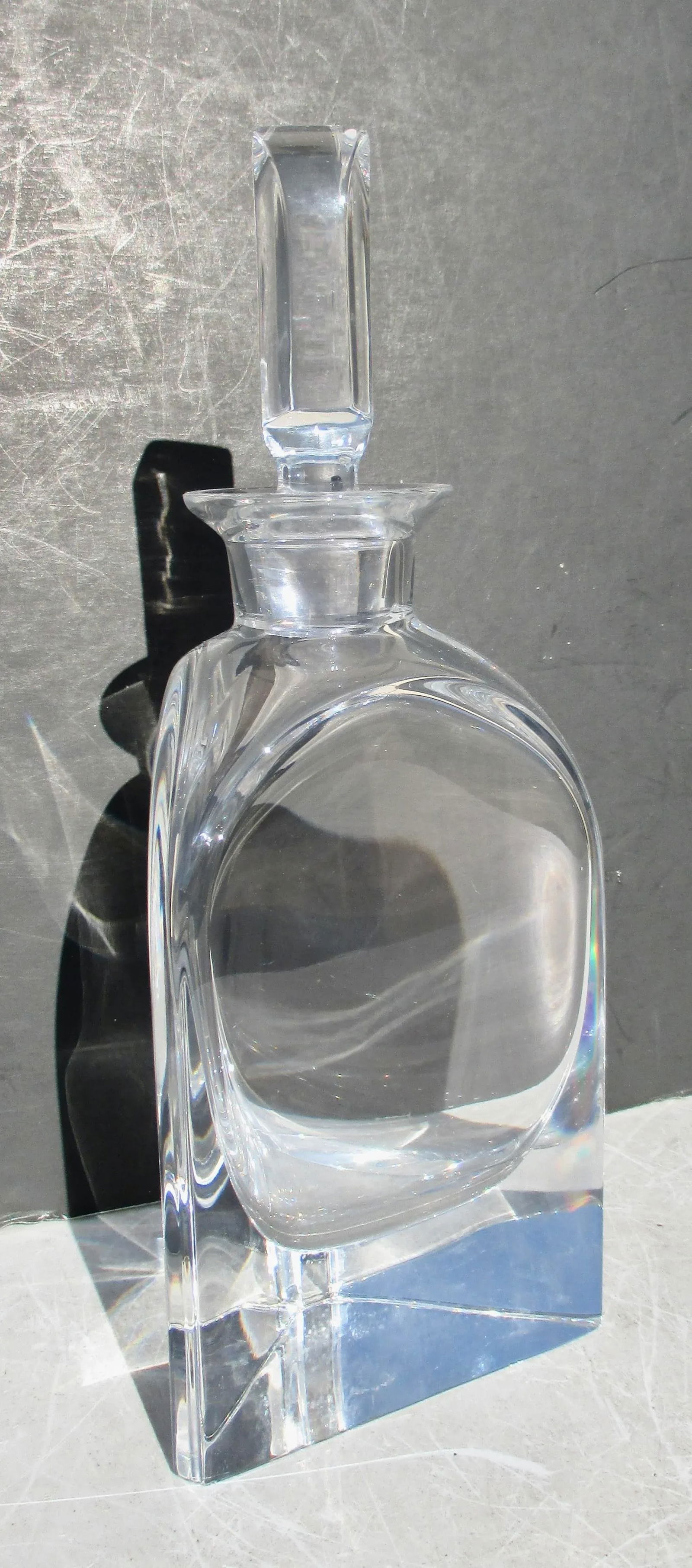 Atlantis Triangular Crystal Whisky Decanter - 2