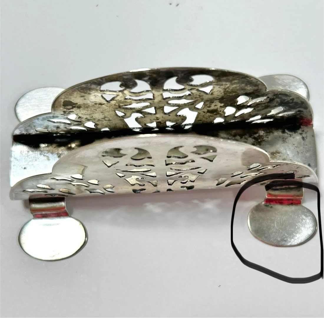 Antique English Victorian l.F.S LTD Silver Napkin Holder - 10