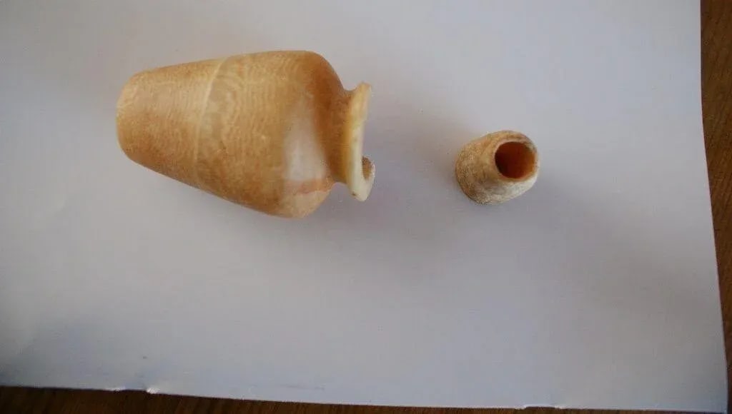 19th C Egyptian Revival Marble Flask in Beige Stone - 3