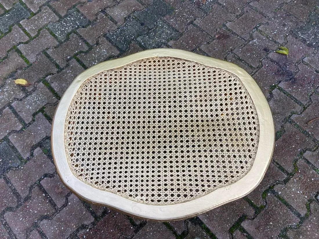 1950s French Louis XVI Gold Leaf Beech Cane Coffee Table - 3