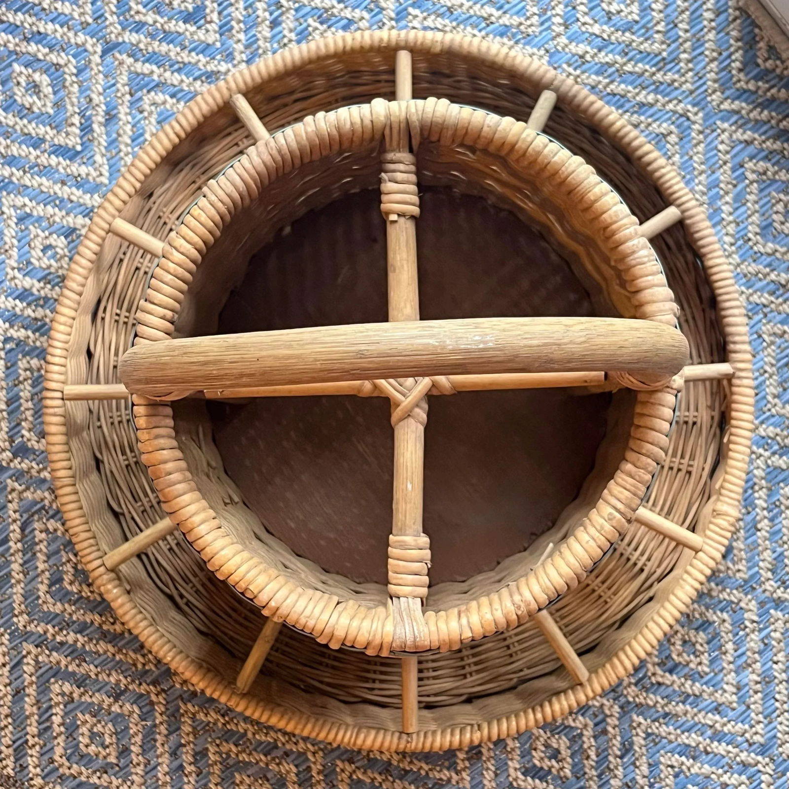 Vintage Wicker Drinks Basket, Picnic Basket, Tailgate Basket, Drinks Server, Wine Rack, Light Blue a - 10