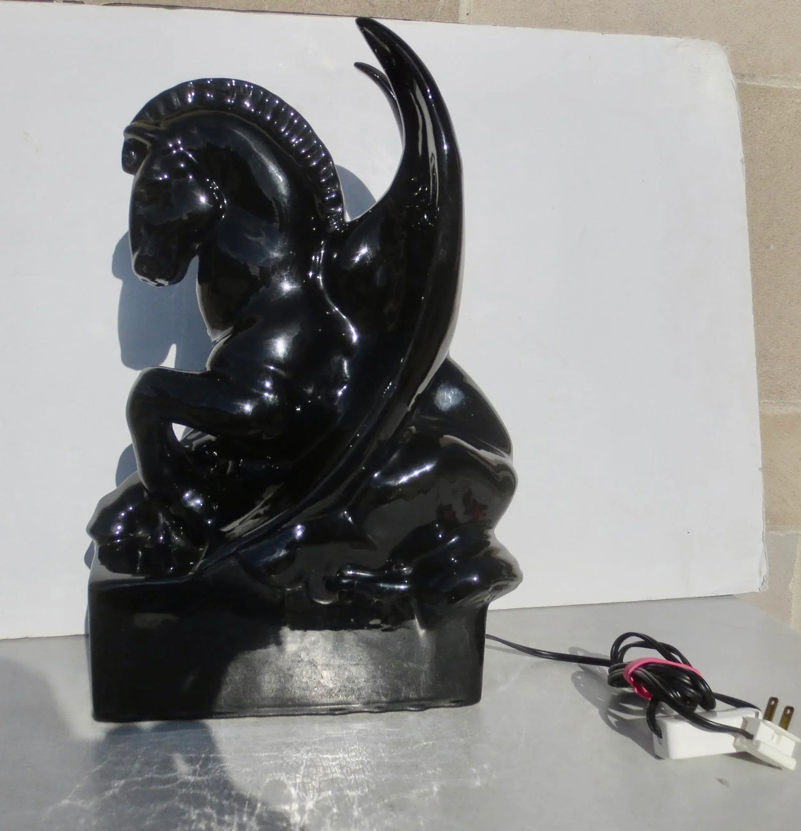 Vintage 70s Black Pegasus T v Lamp - 4