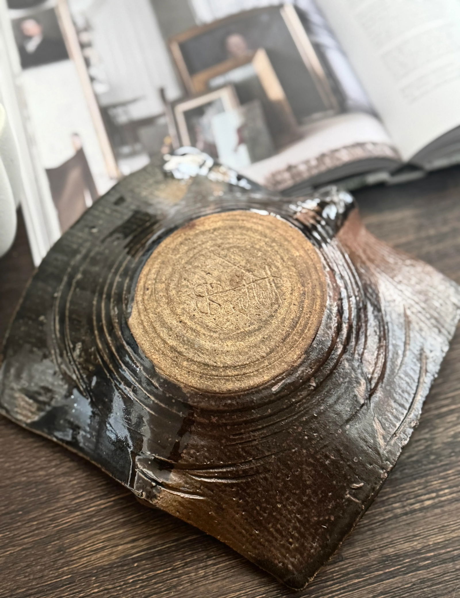 1970s Signed Studio Pottery Bowl by Bartlett – Heavy Organic Modern Stoneware, Caramel & Colba - 3