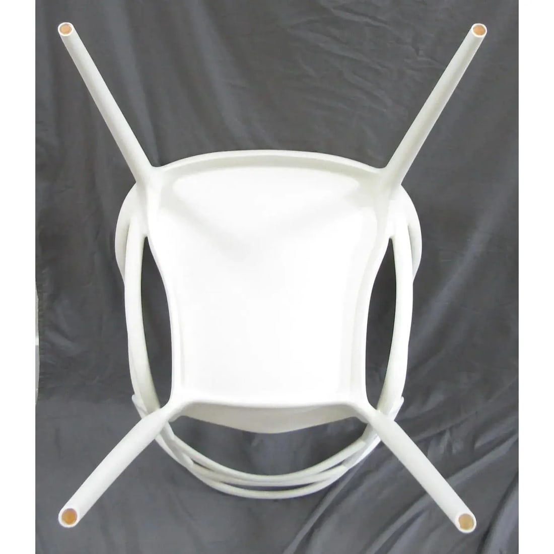 Mid-Century Modern White Technopolymer Chair Attributed to Philippe Starck for Kartell - 3