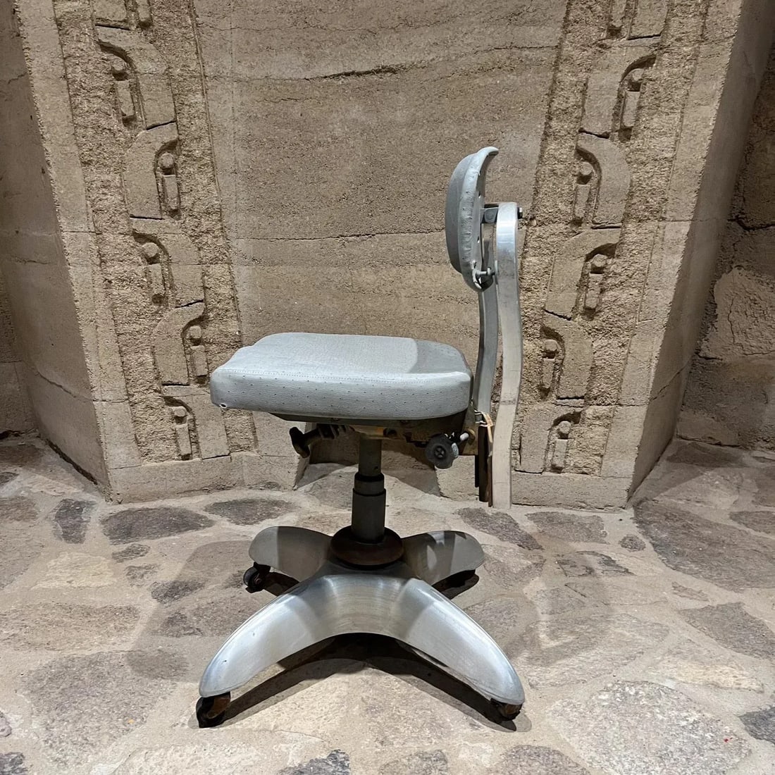 1950s Gio Ponti Goodform Silver Industrial Tanker Chair Swivel Office - 7