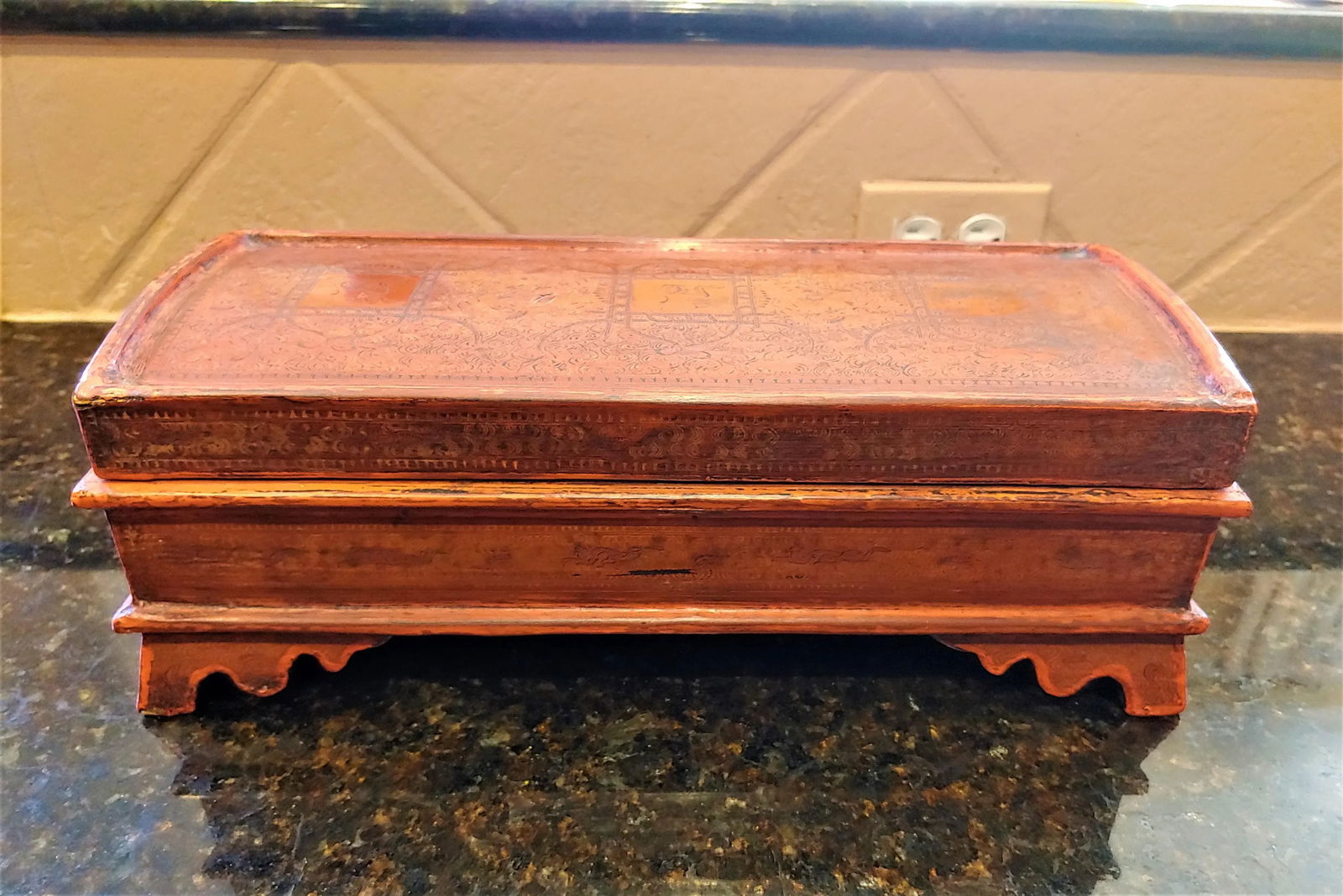 Antique Indonesian Wood Polychromed and Lacquered Box - 3