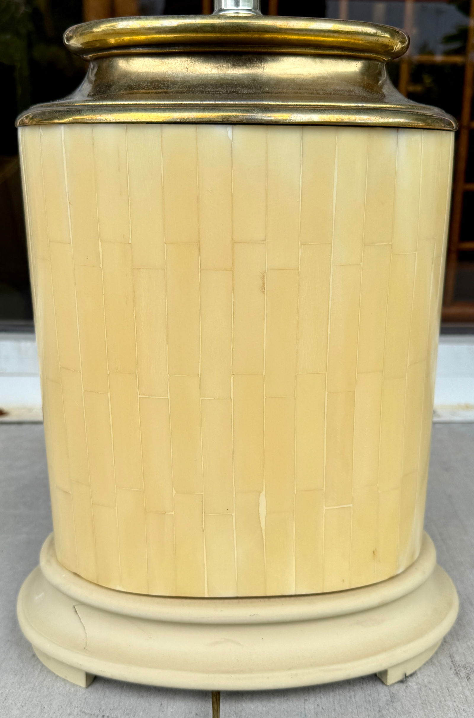 Tessellated Bone & Brass Oval Table Lamp - 6