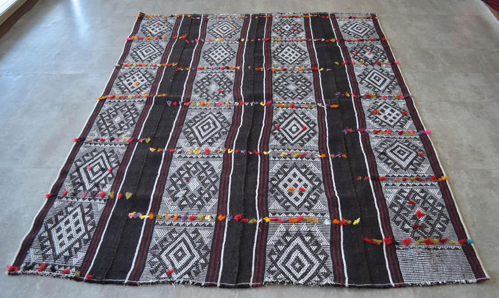 Vintage Primitive Kilim Hand-Woven Rug - 5'2" X 7' - 2