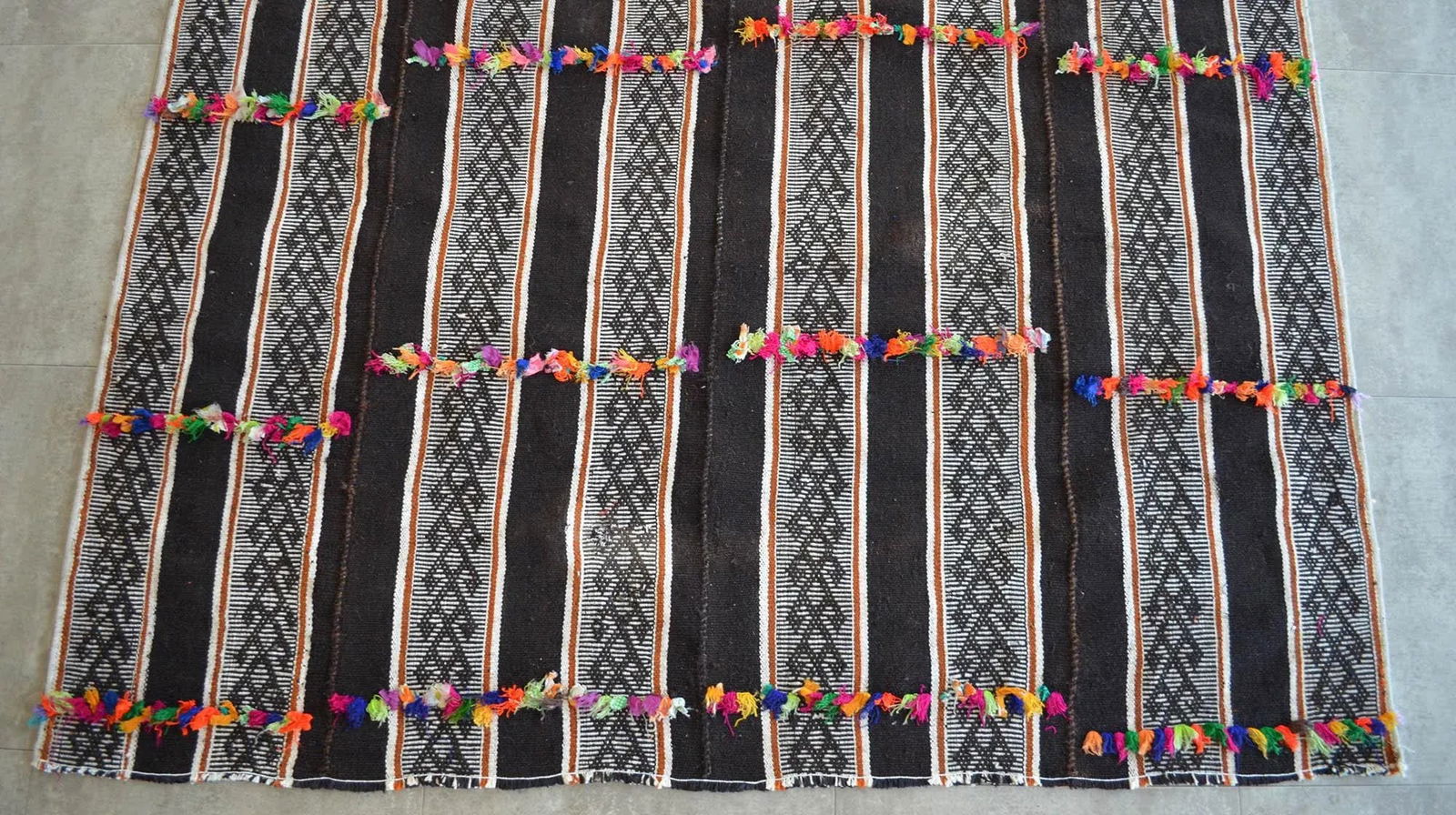 1970s Anatolian Rug Braided Hand Woven Kilim Minimal Rug - 5'7" X 7'2" - 6