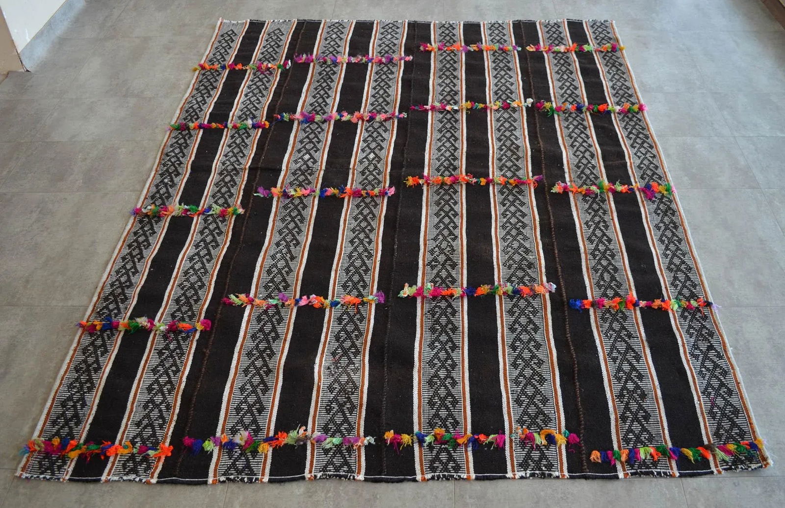 1970s Anatolian Rug Braided Hand Woven Kilim Minimal Rug - 5'7" X 7'2" - 9