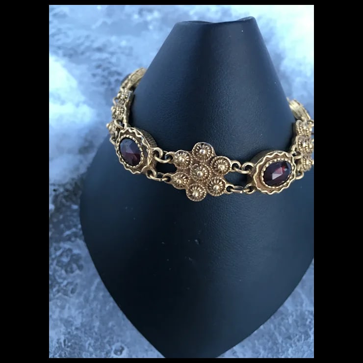 Early 20th Century Bohemian Garnet Bracelet - 3