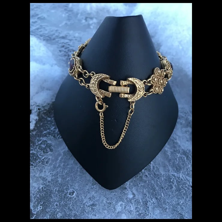 Early 20th Century Bohemian Garnet Bracelet - 4