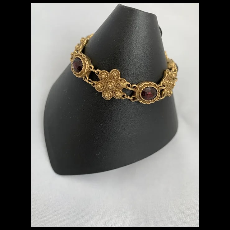 Early 20th Century Bohemian Garnet Bracelet - 5