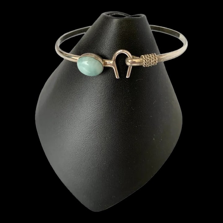 Late 20th Century Sterling and Larimar Hook Bangle - 2