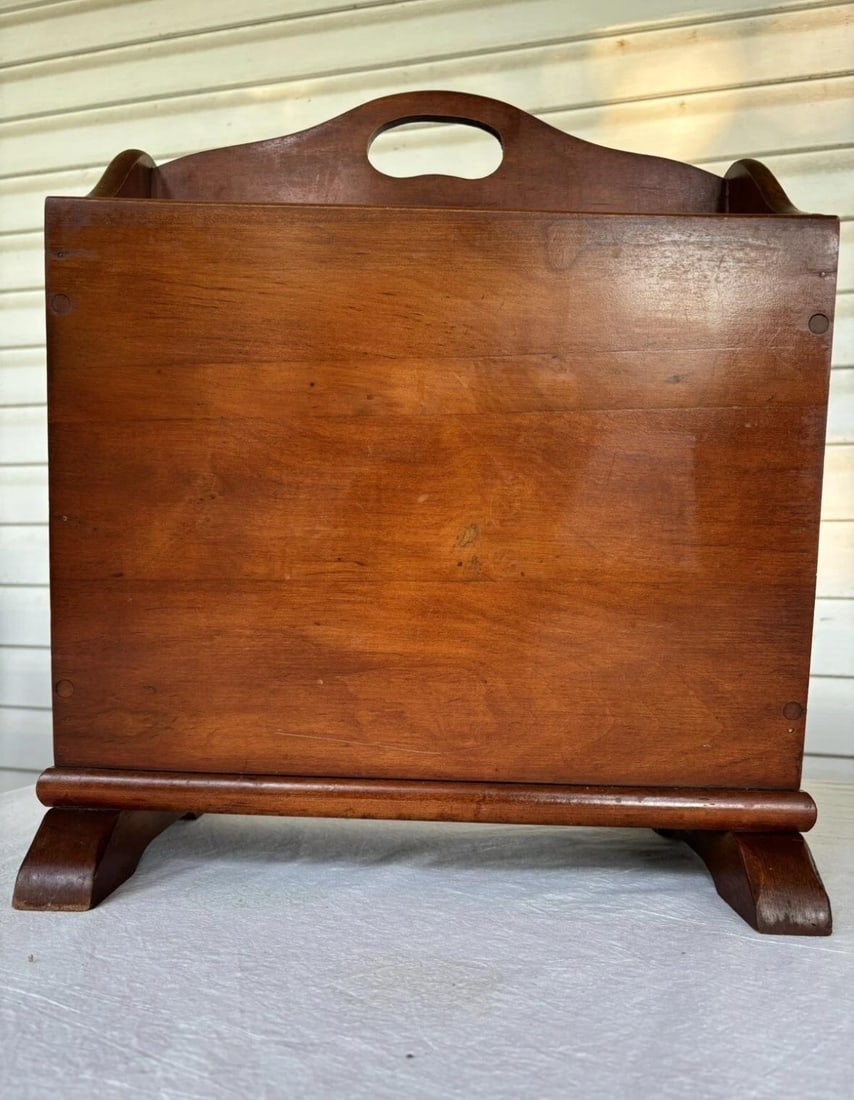 Vintage Colonial Magazine Rack in Maple - 5