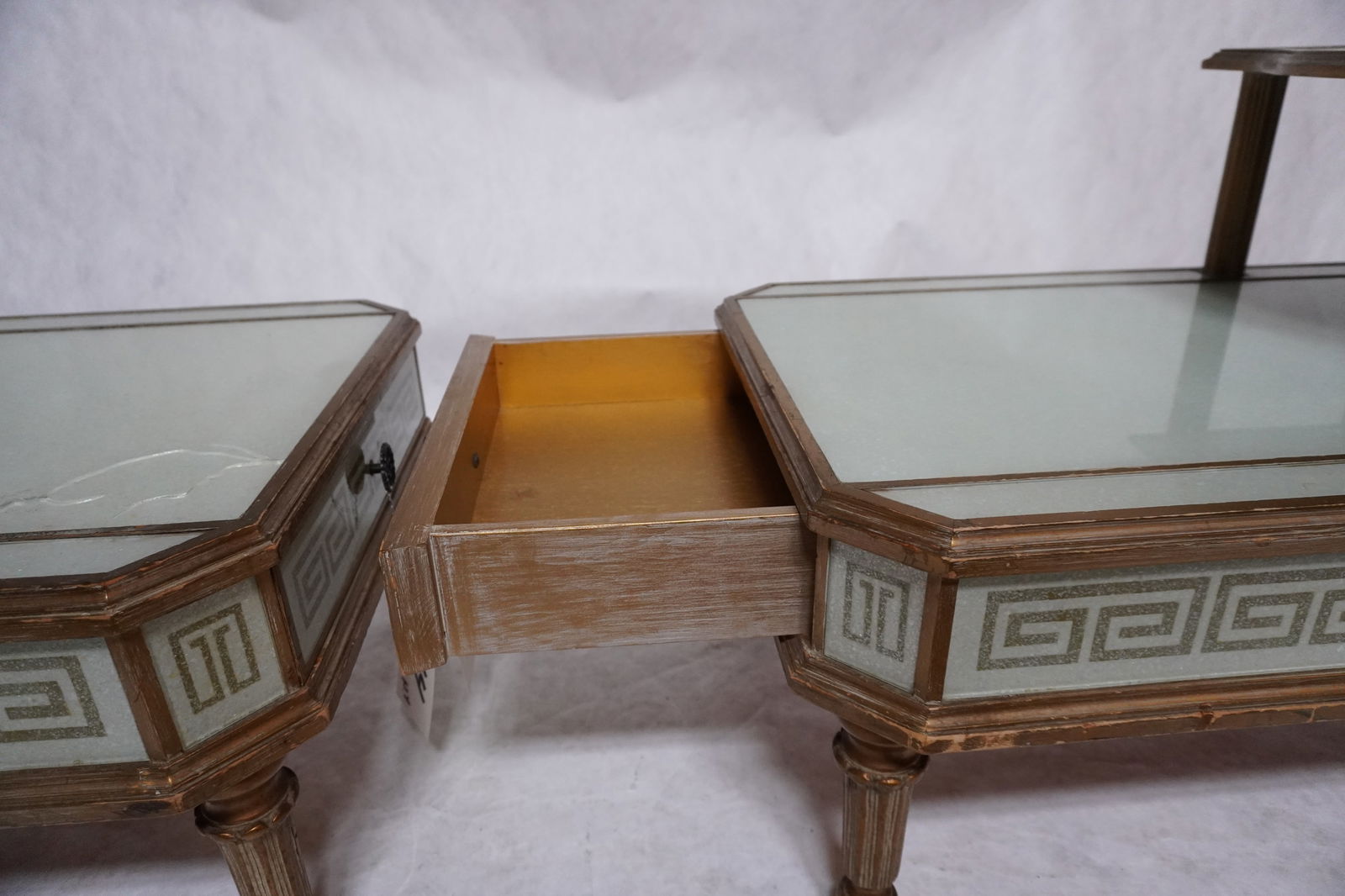 Mid 20th Century A Pair of Reverse-Painted and Opalescent Nightstands - 10