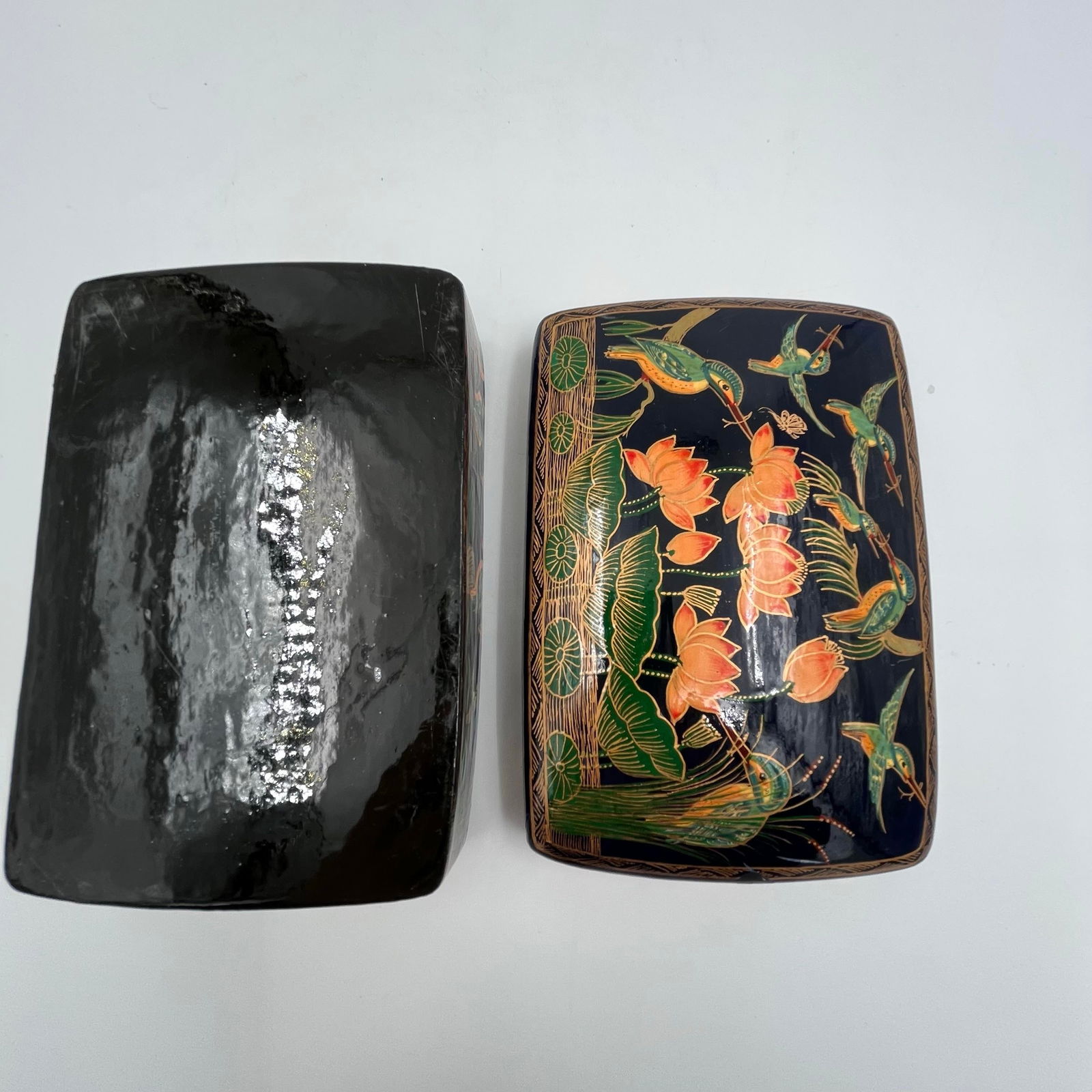Vintage Chinoiserie Paper Mache Black Lacquer Hand Painted Box With Lid - 9