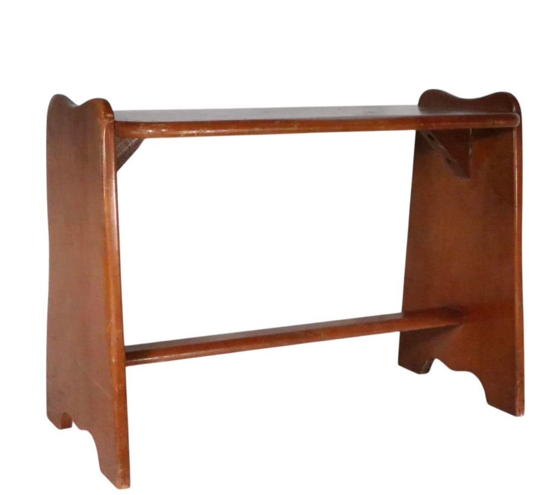 Mid 20th Century Colonial Revival Rustic Farmhouse Maple Bench Made in Vermont - 2