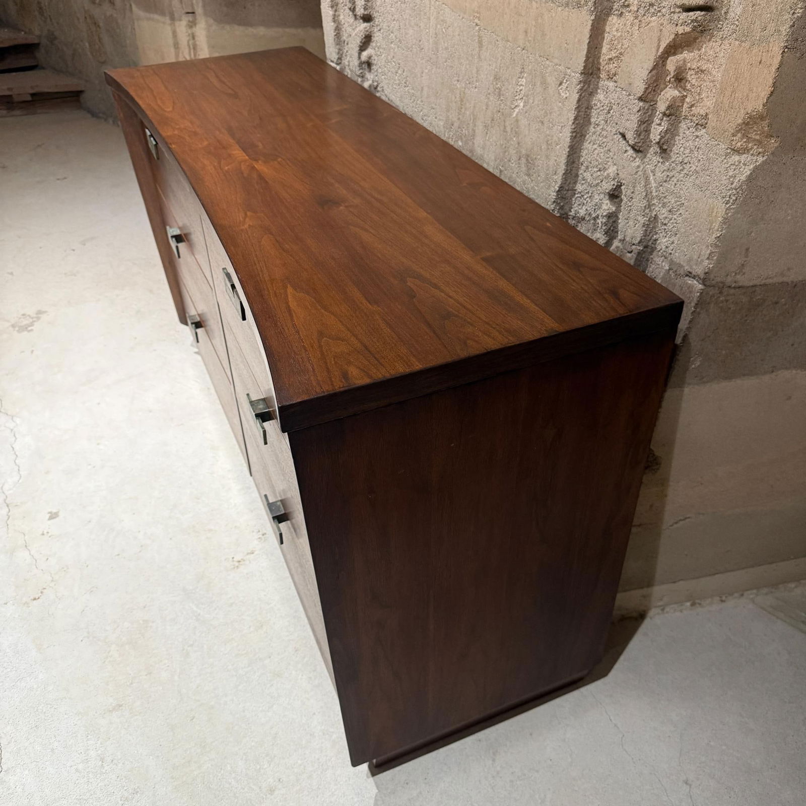 1960s Mid-Century Modern Six-Drawer Dresser Lowboy American of Martinsville - 6