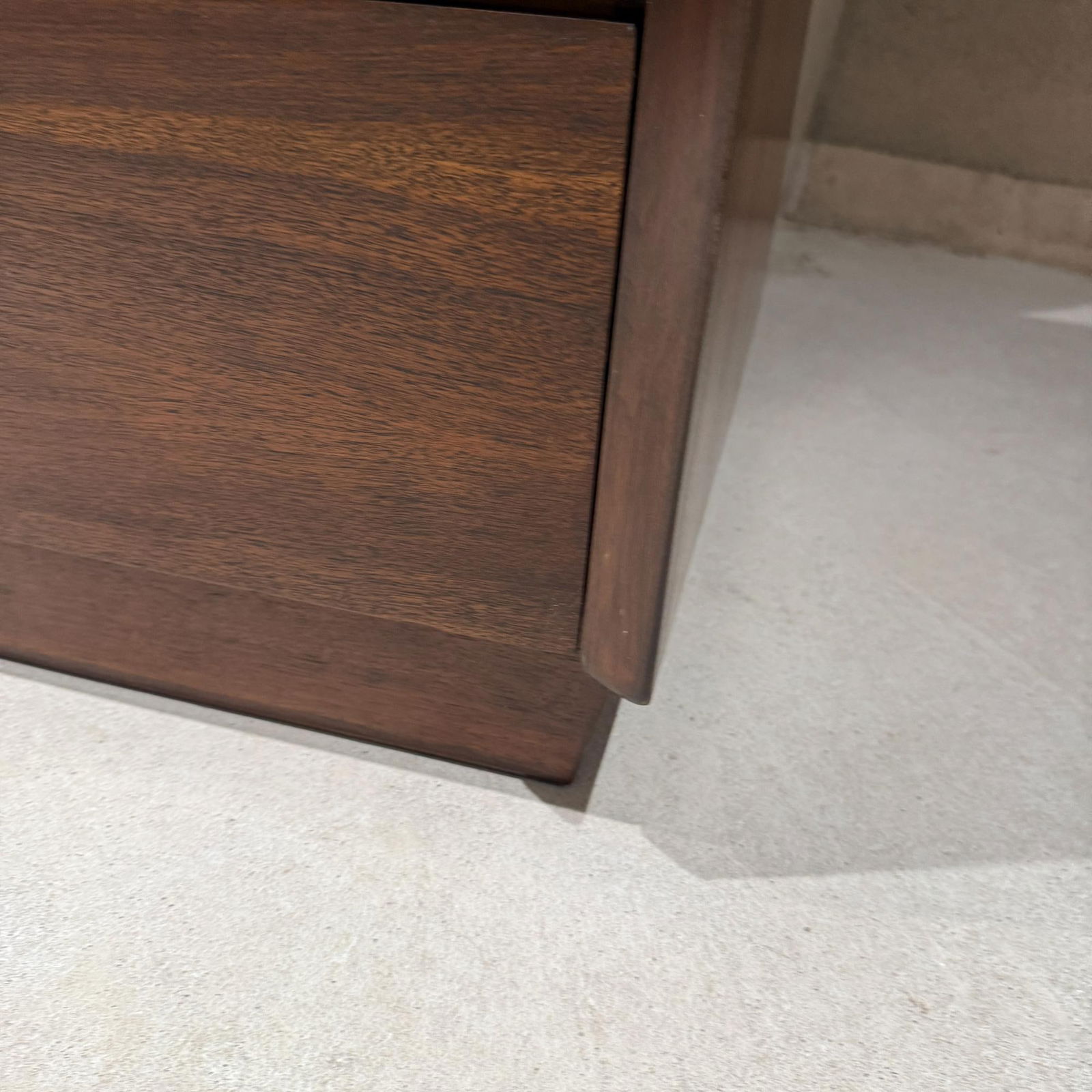 1960s Mid-Century Modern Six-Drawer Dresser Lowboy American of Martinsville - 8