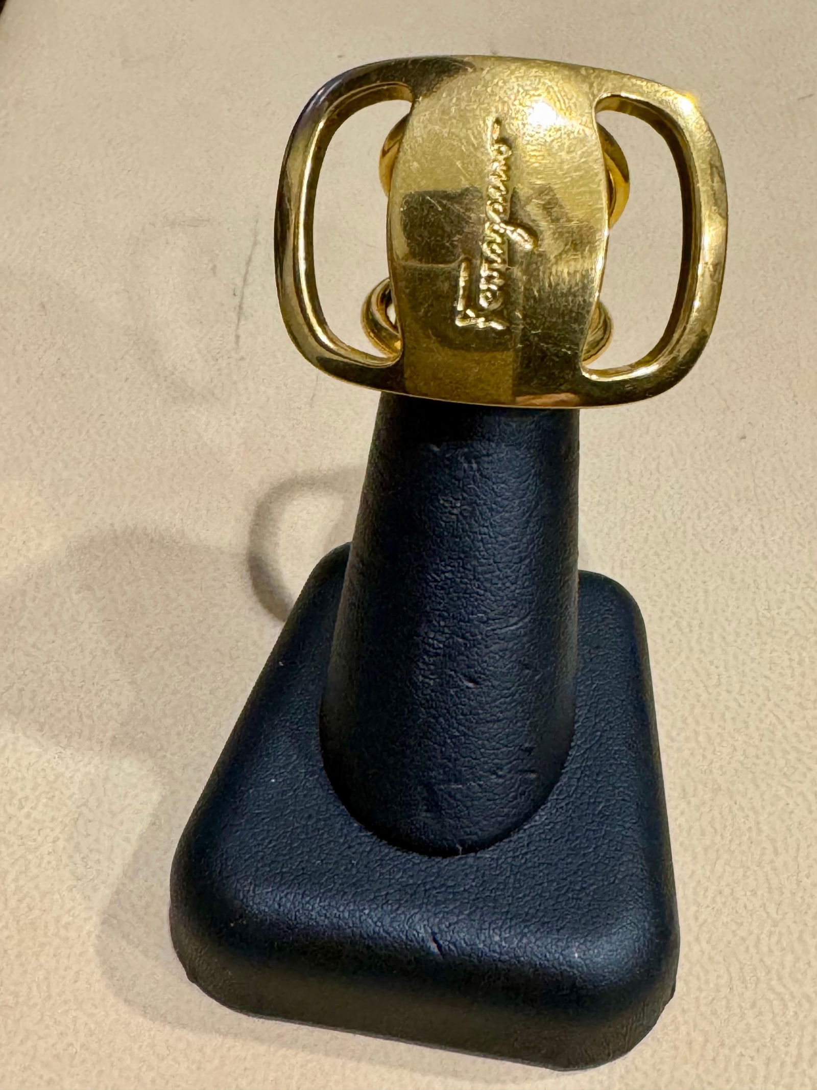 Salvatore Ferragamo Ganchini scarf ring /Ring gold Tone, Medium Size - 11