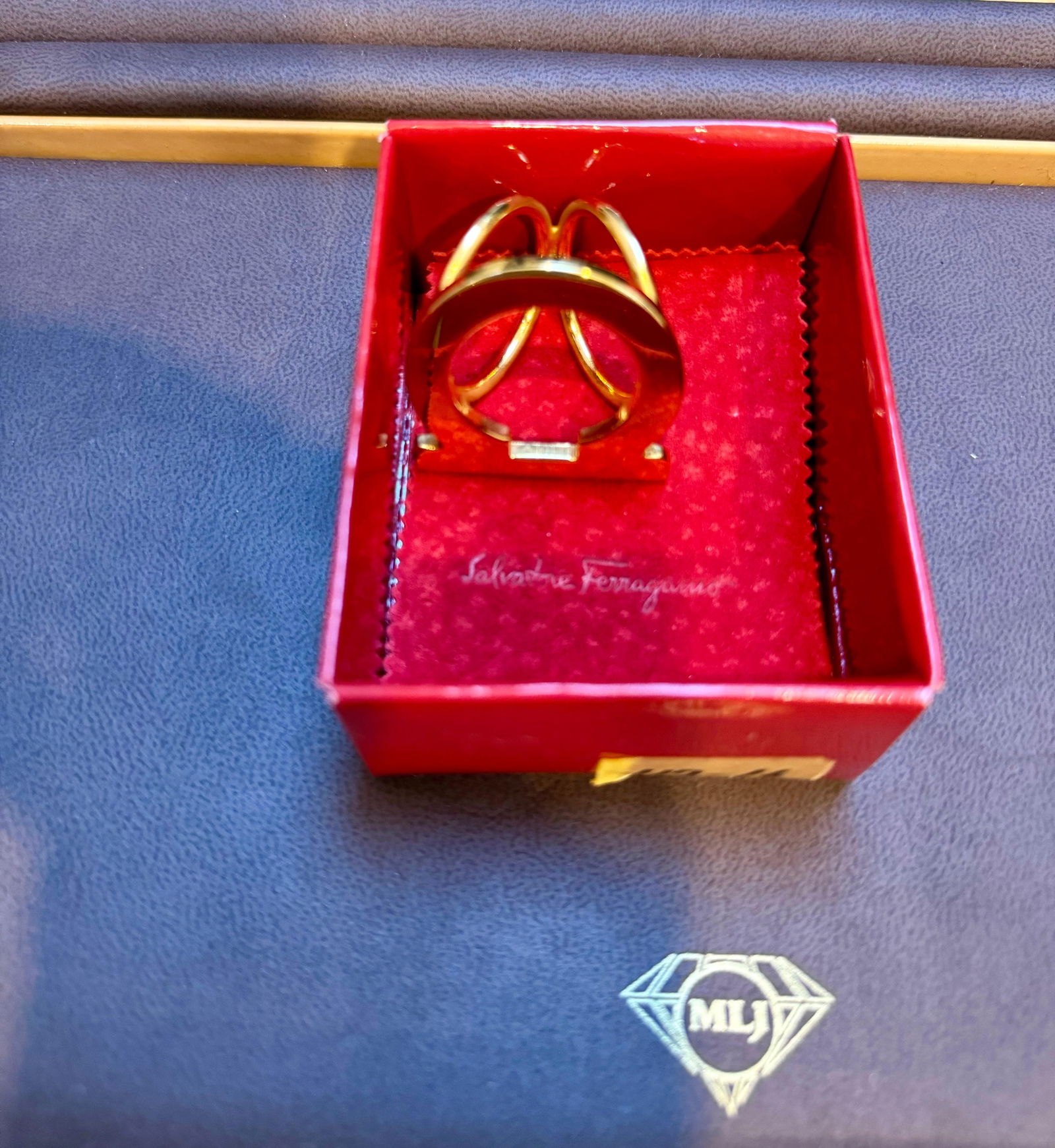 Salvatore Ferragamo Ganchini scarf ring gold Tone, Large Size - 6