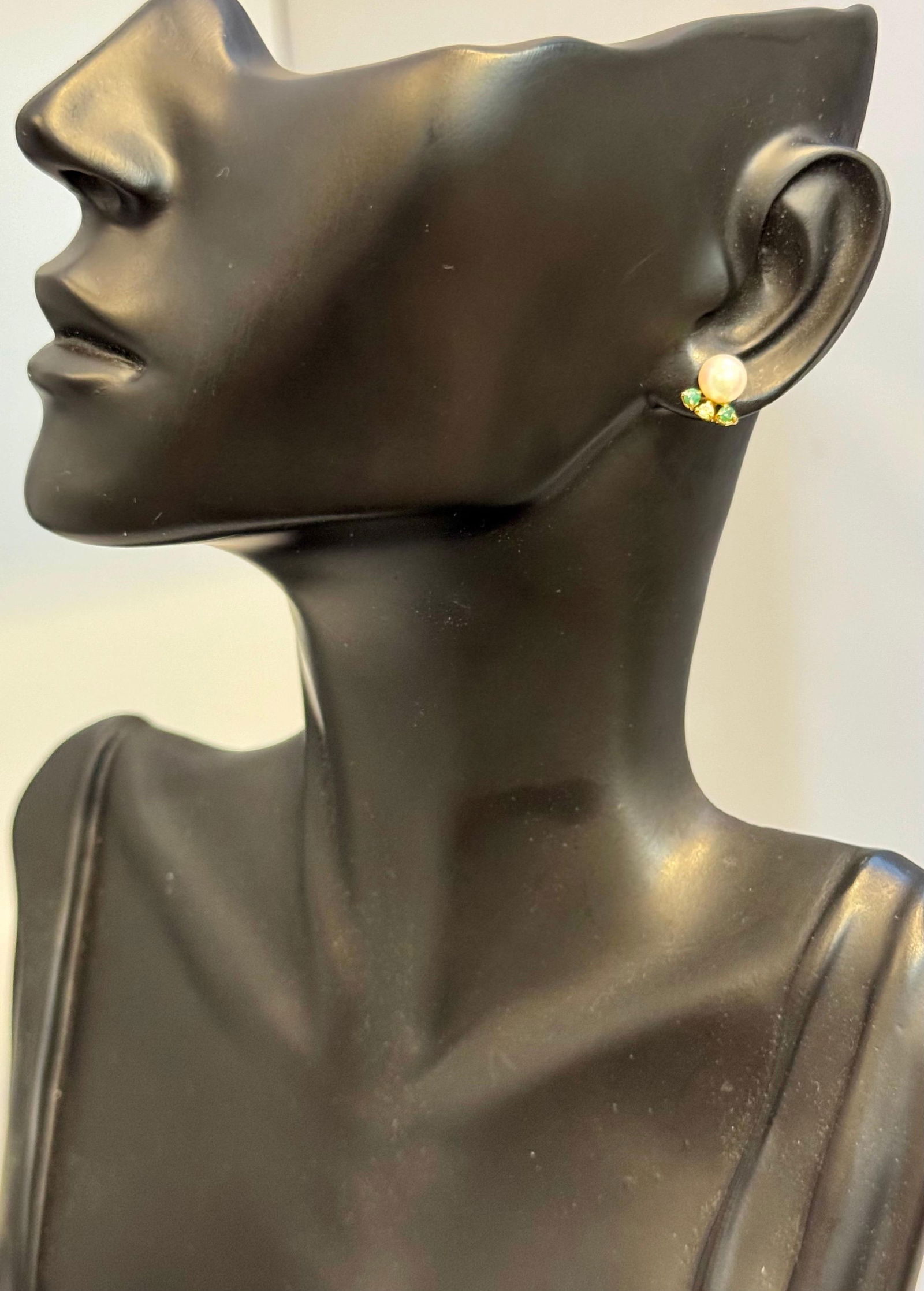 Akoya Pearl Stud Earring with Tiny Diamond & Emerald in 18 Karat Yellow Gold - 11