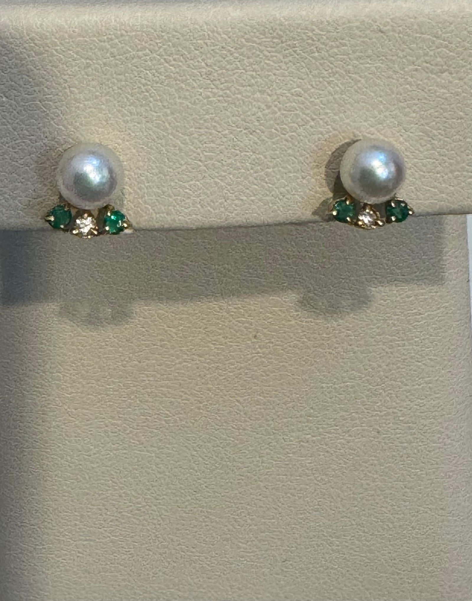 Akoya Pearl Stud Earring with Tiny Diamond & Emerald in 18 Karat Yellow Gold - 14