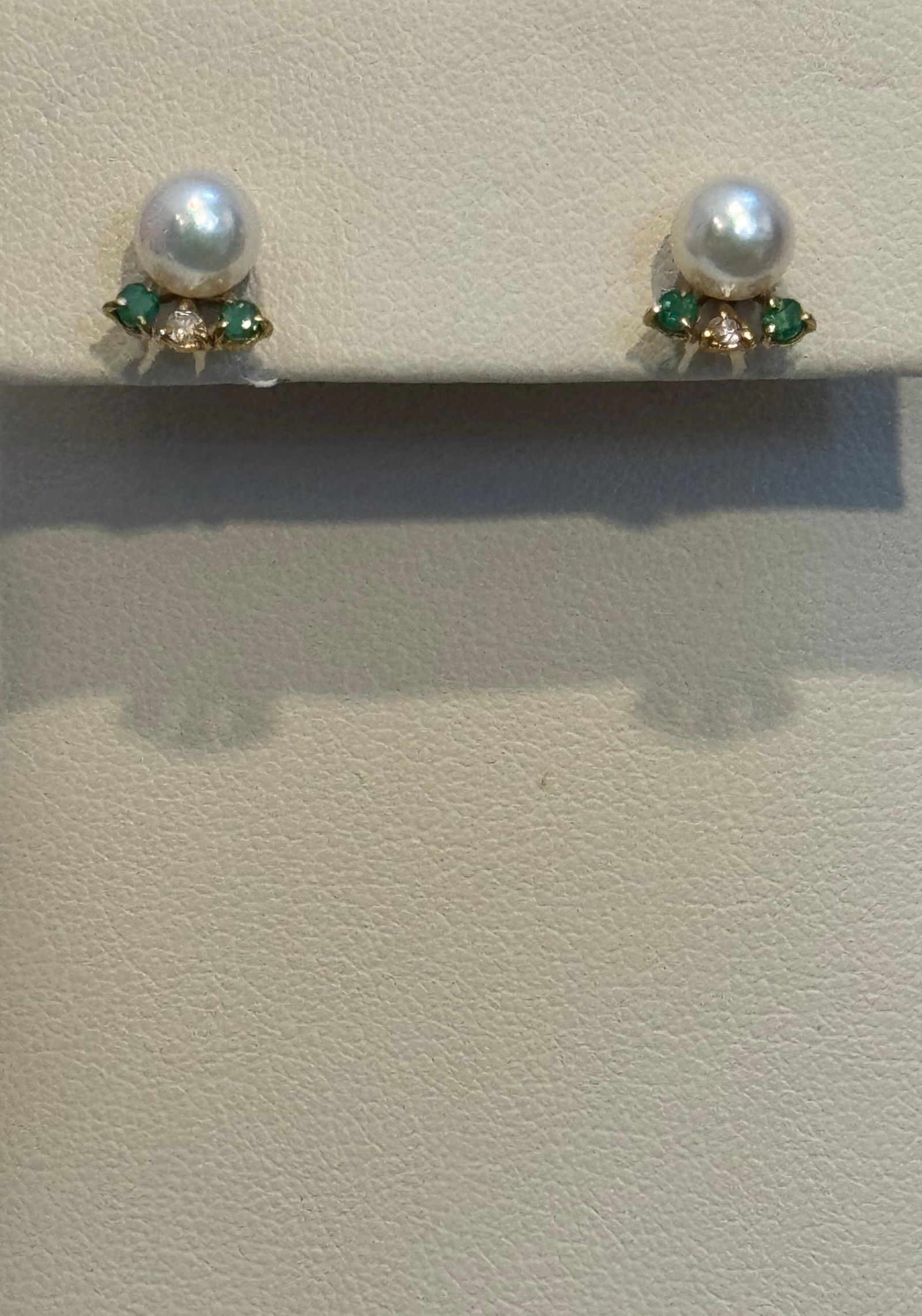 Akoya Pearl Stud Earring with Tiny Diamond & Emerald in 18 Karat Yellow Gold - 18