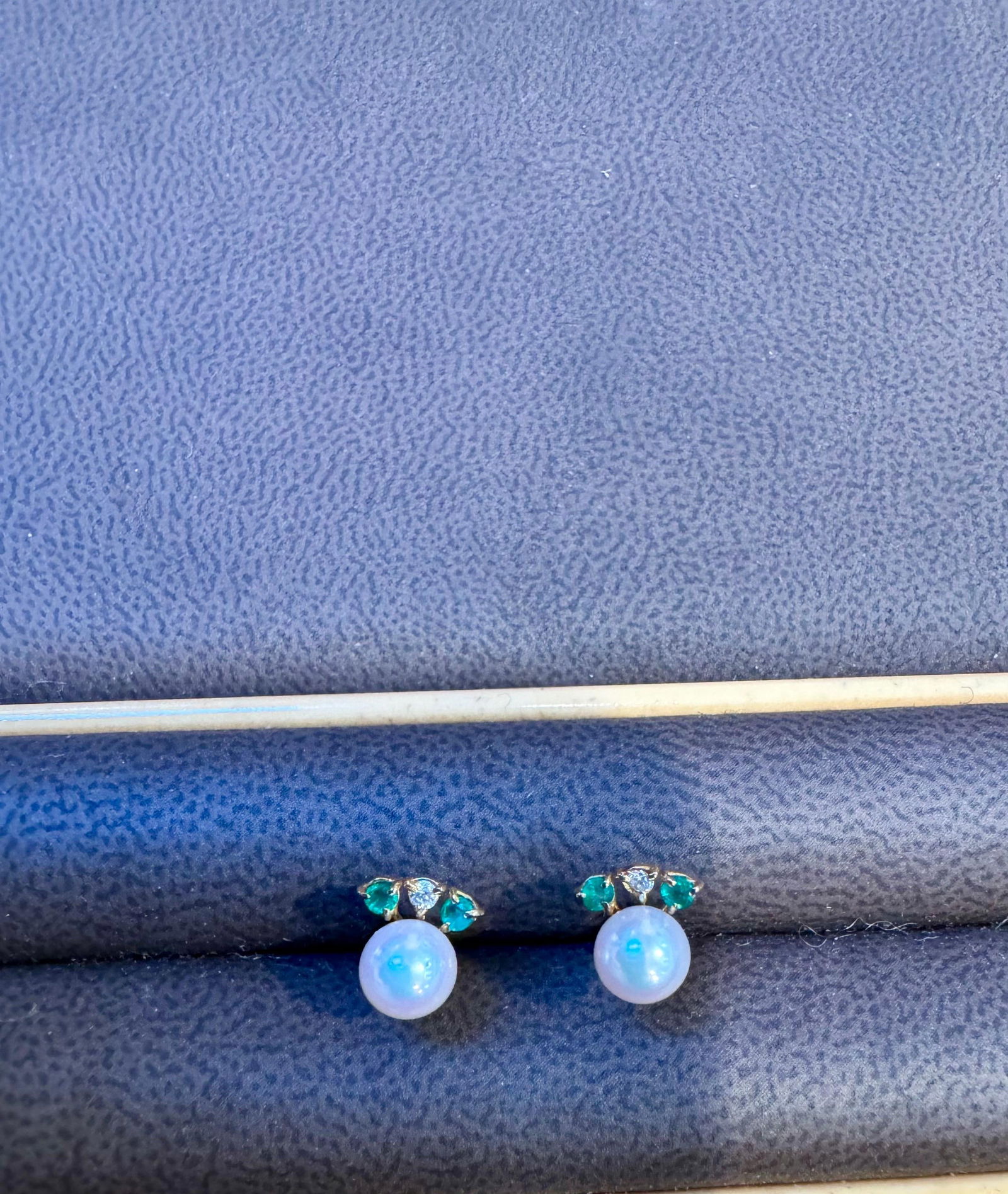 Akoya Pearl Stud Earring with Tiny Diamond & Emerald in 18 Karat Yellow Gold - 6