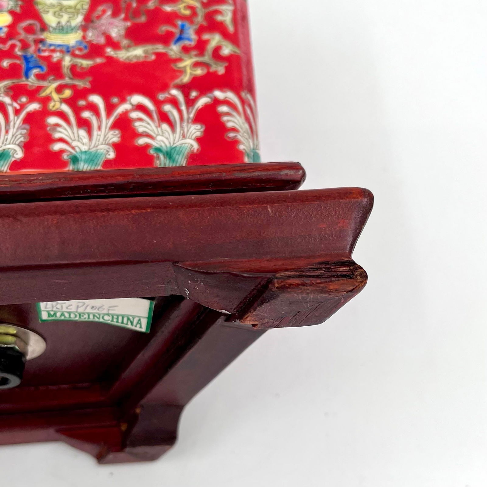 Vintage Chinoiserie Red Ceramic Diamond Shaped Lamp - 11