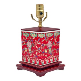 Vintage Chinoiserie Red Ceramic Diamond Shaped Lamp