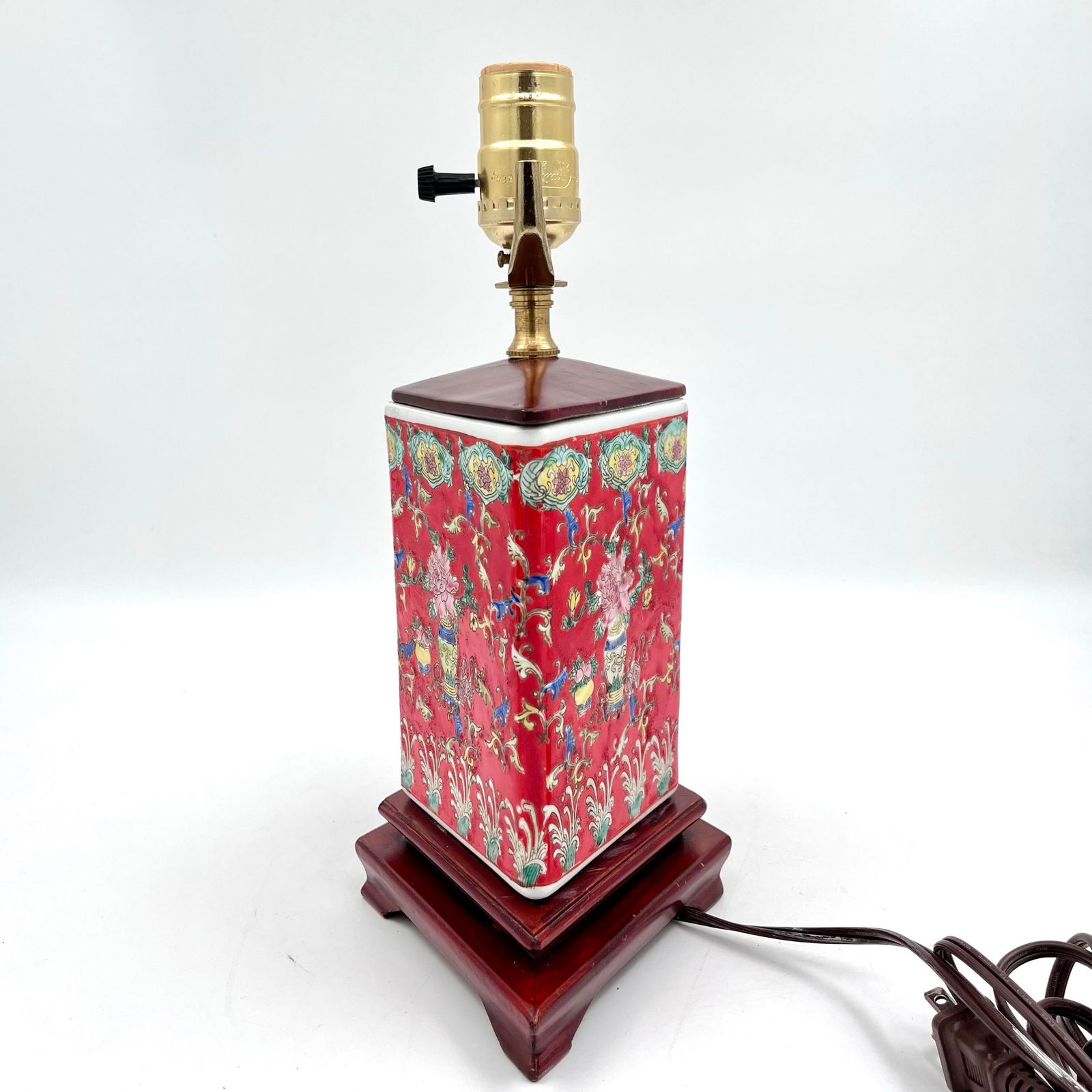 Vintage Chinoiserie Red Ceramic Diamond Shaped Lamp - 6