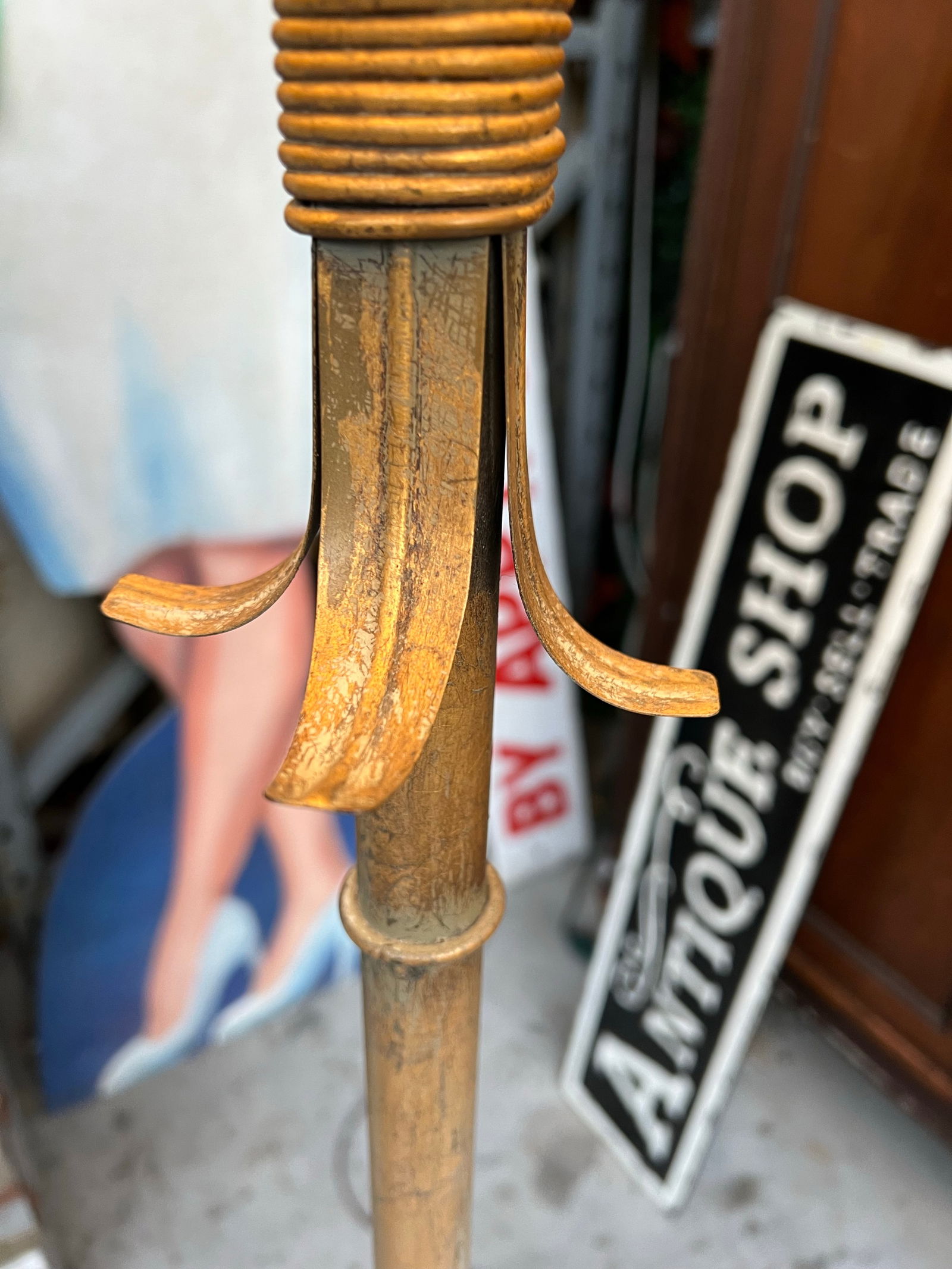 Italian Tole Vintage Floor Lamp With Monkey Accents - 7