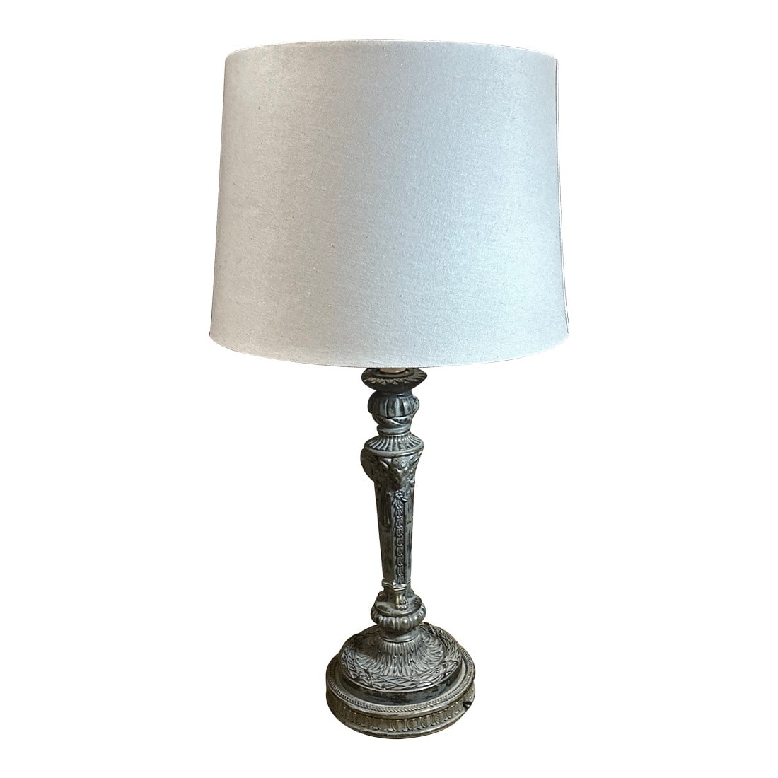 1970s Modern Metal Lamp With Ram Head Details, Lampshade Included: Up for consideration is a beautiful vintage modern style metal table lamp with ram head details and lampshade. This would look lovely in your home and it is a perfect conversation starter for your gue