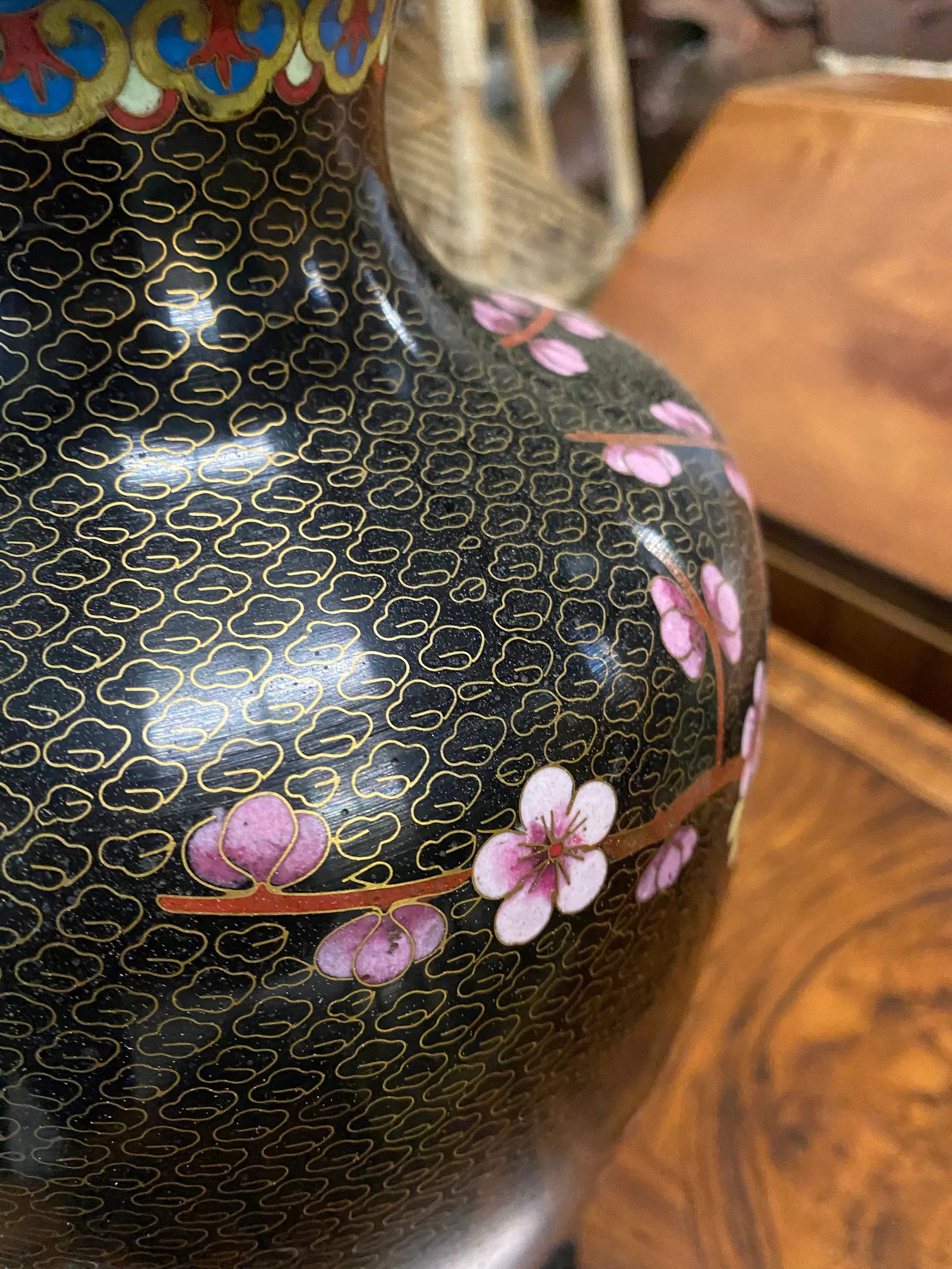 1970s Asian Black Lamp With Cherry Blossoms - 3